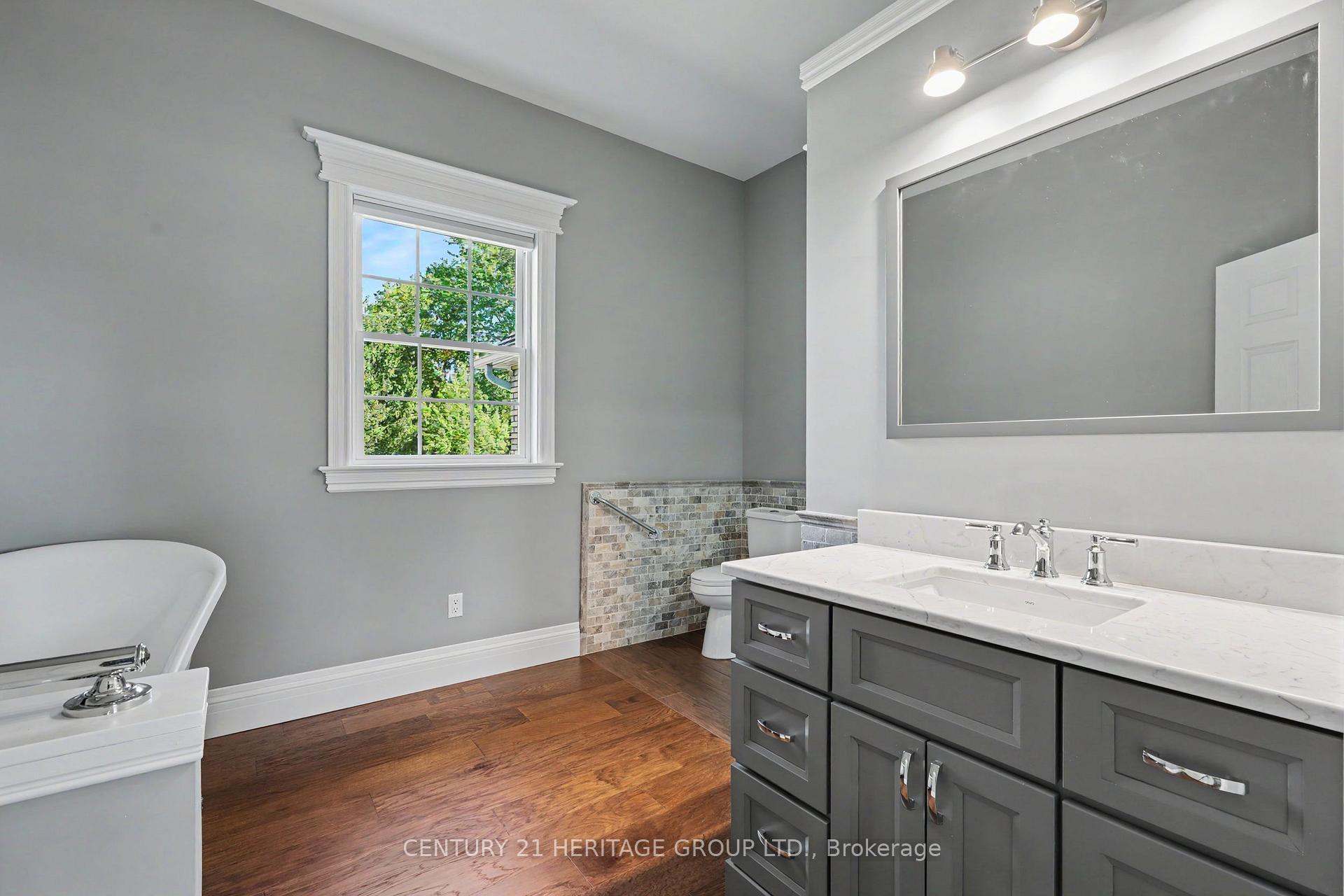 Photo 14 of 390 Sydenham Road, Hamilton, Greensville — HOMEH