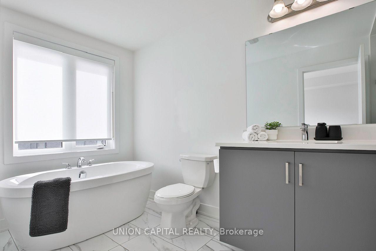 Photo 18 of 9 Arthur White Lane, Markham, Wismer — HOMEH