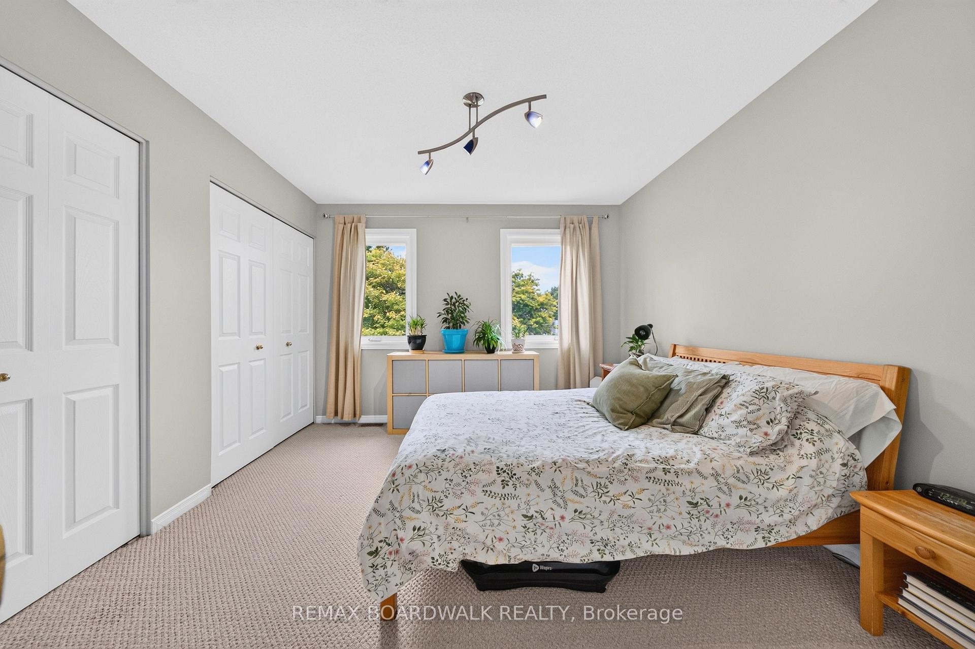 Photo 35 of 363 Levis Avenue, Ottawa, Vanier — HOMEH
