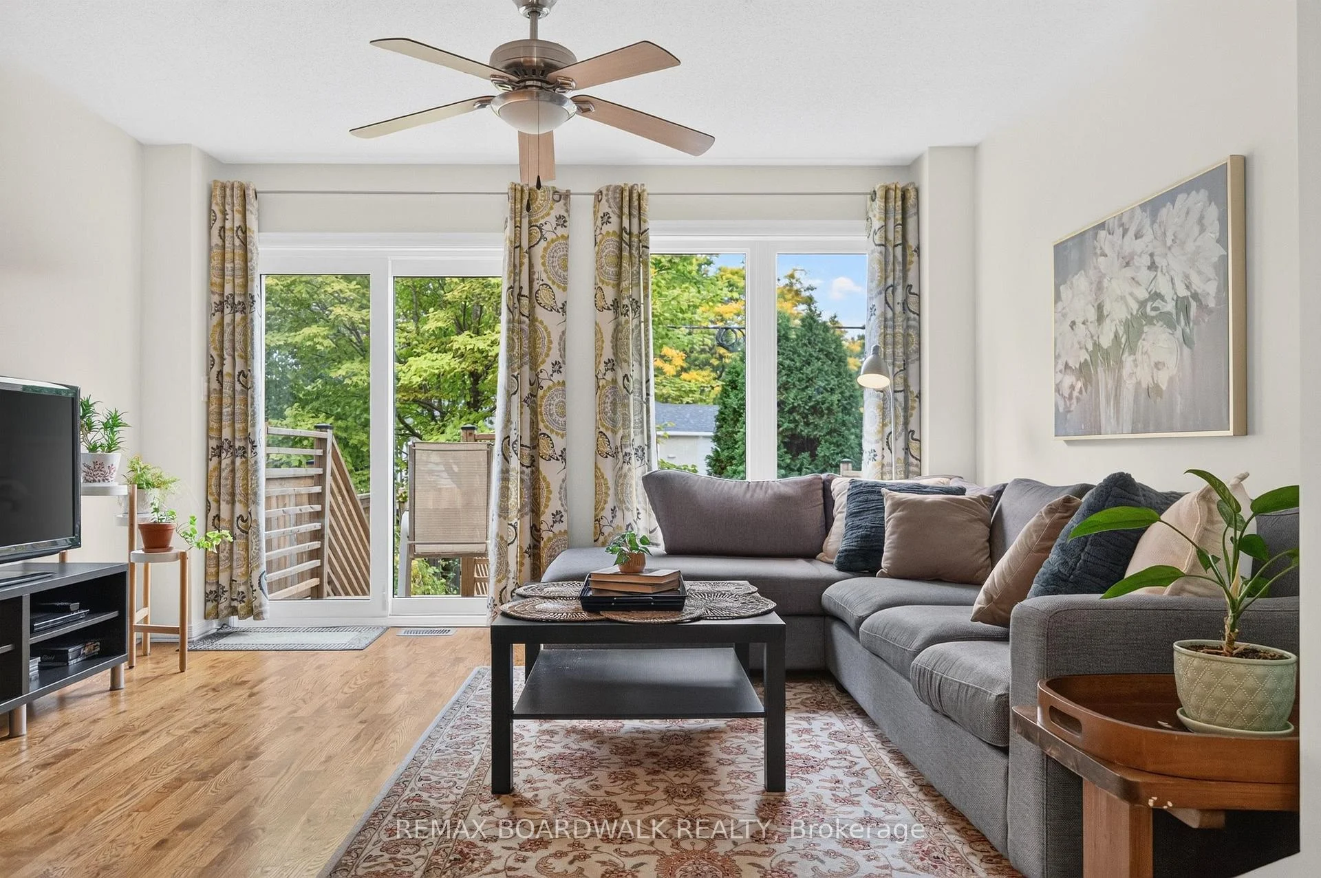 Photo 54 of 363 Levis Avenue, Ottawa, Vanier — HOMEH