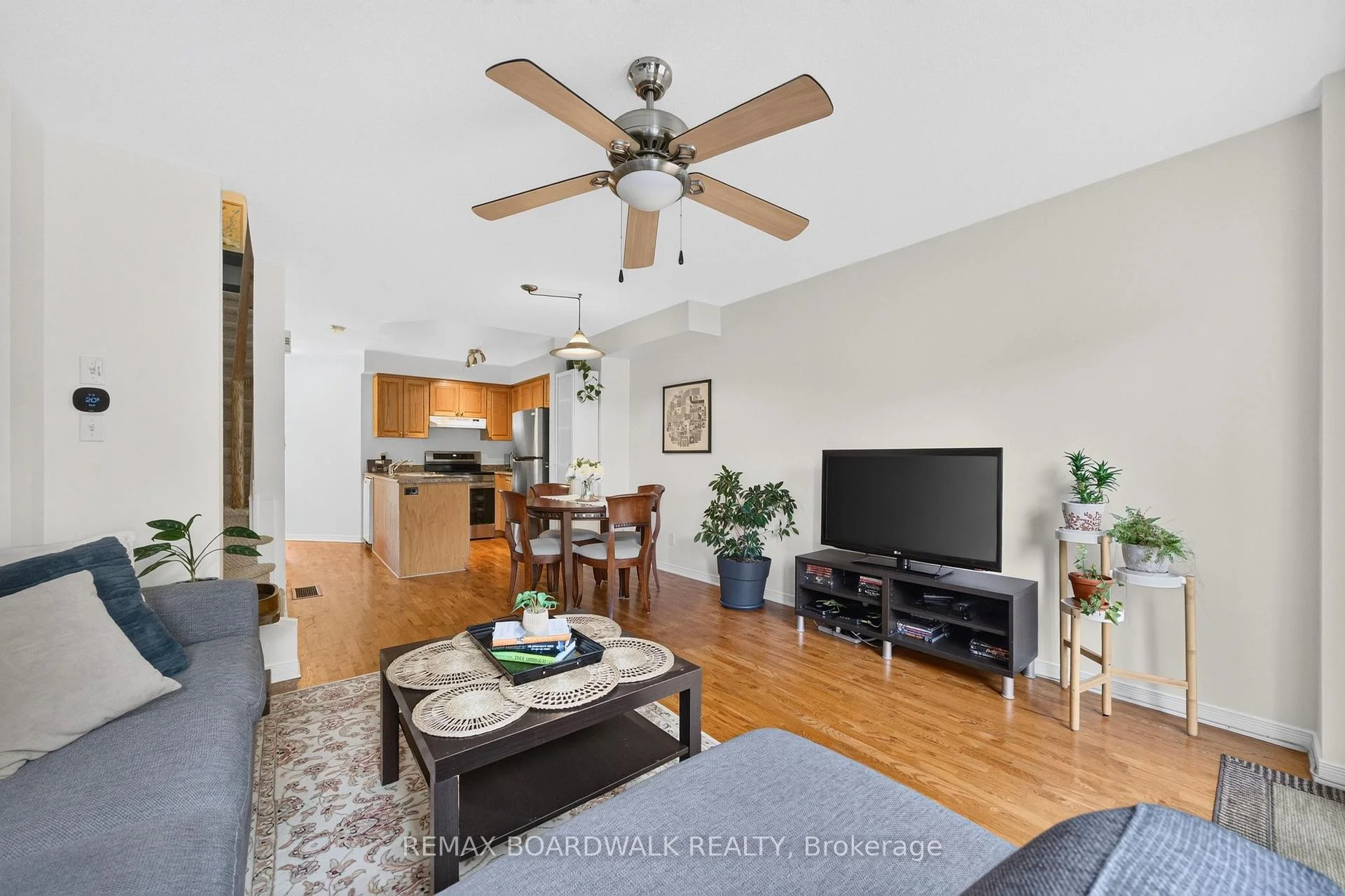 Photo 58 of 363 Levis Avenue, Ottawa, Vanier — HOMEH