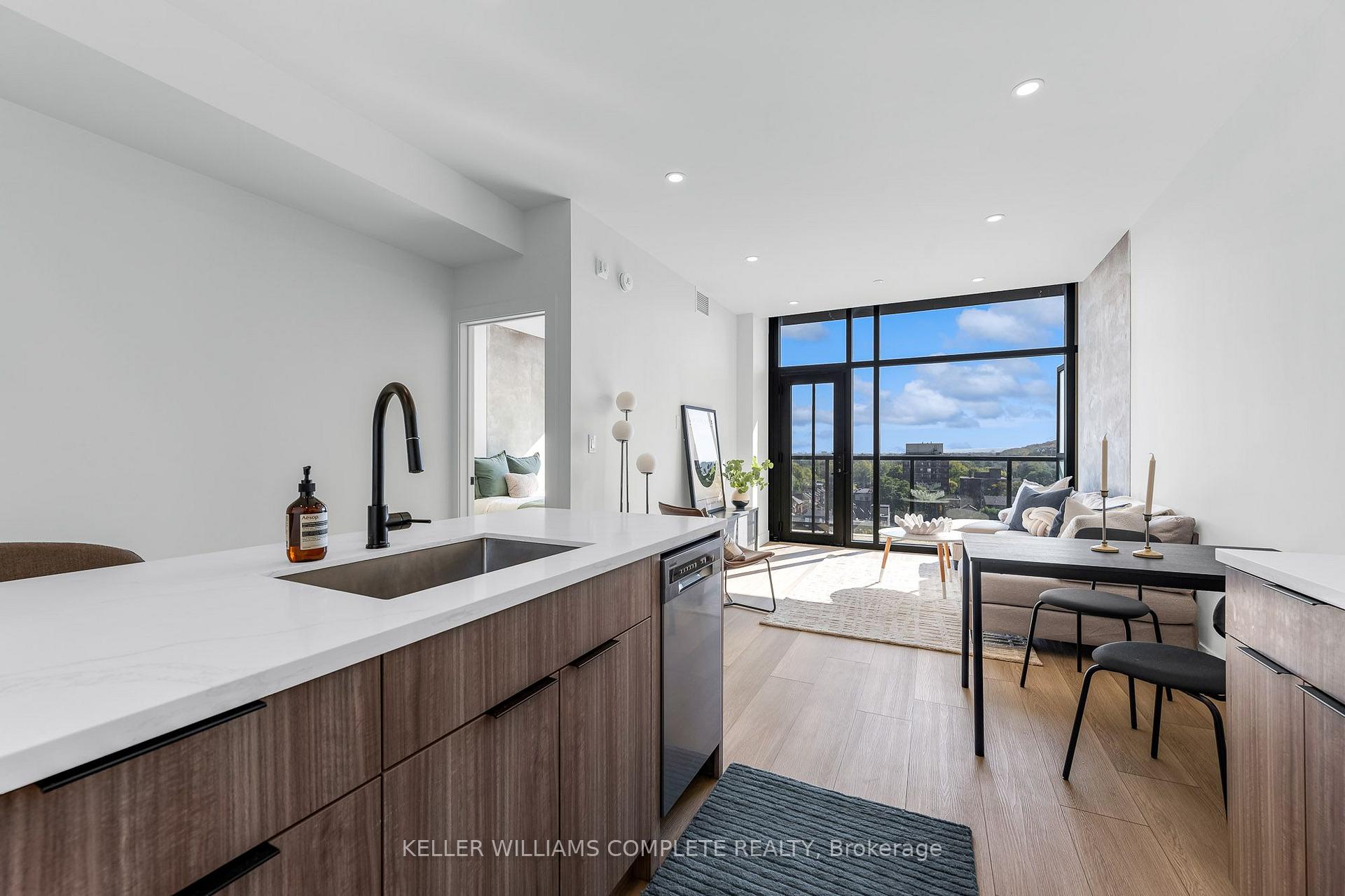 Photo 5 of Unit 808, 24 Augusta Street, Hamilton, Corktown — HOMEH