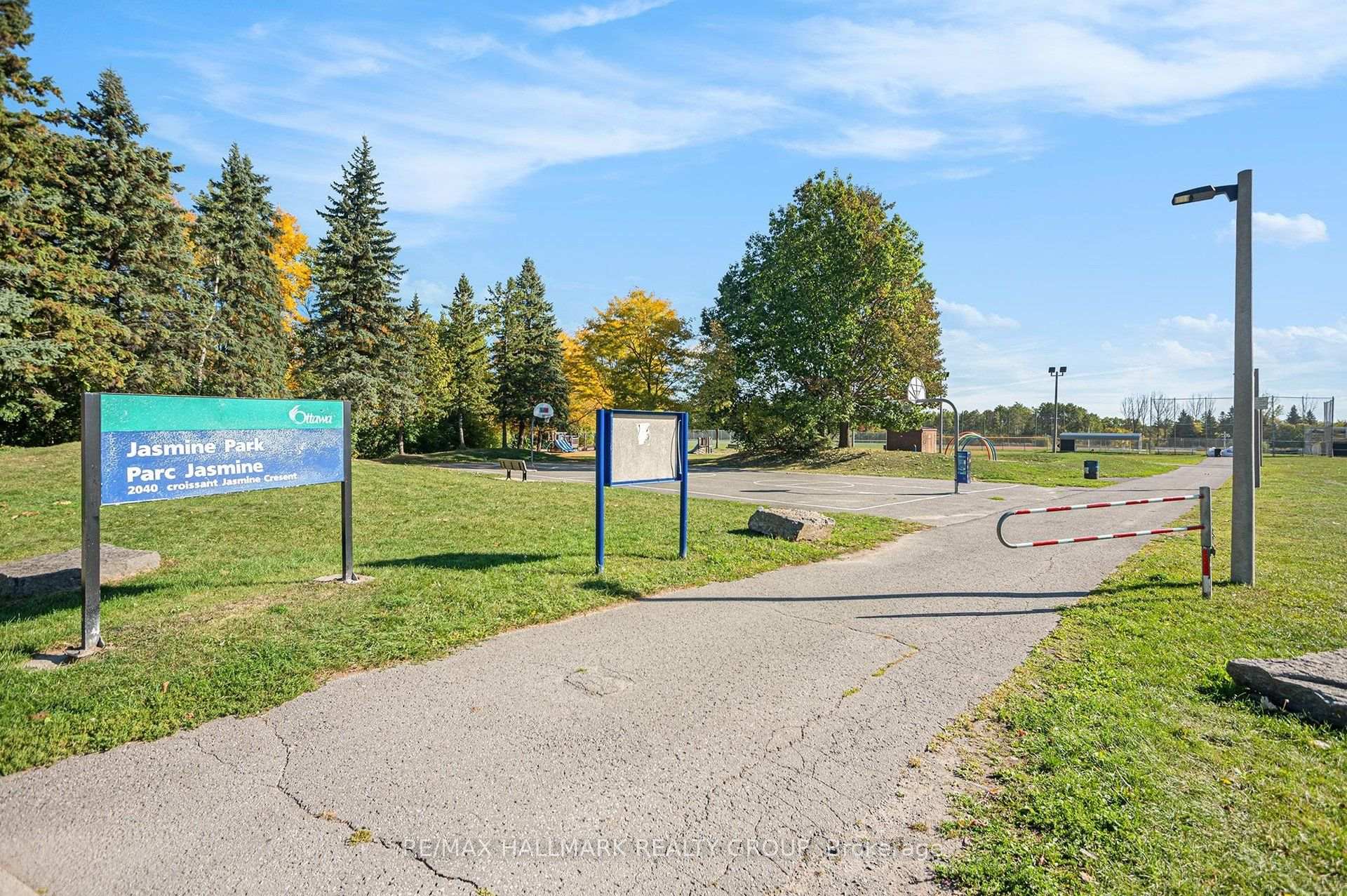 Photo 15 of Unit 801, 2020 Jasmine Crescent, Ottawa, Beacon Hill South — HOMEH