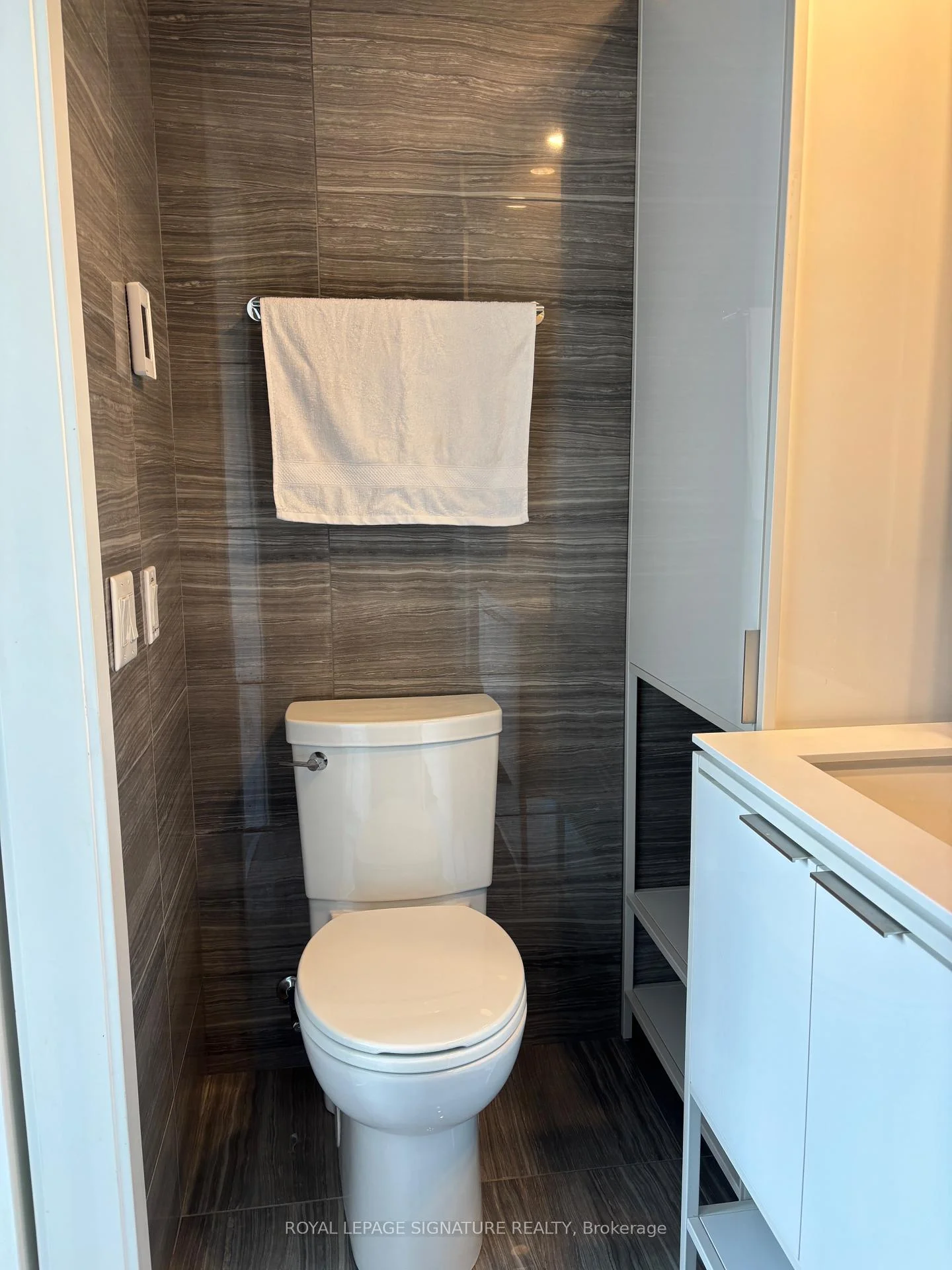 Photo 16 of Unit 721, 77 Shuter Street, Toronto, Church-Yonge Corridor — HOMEH