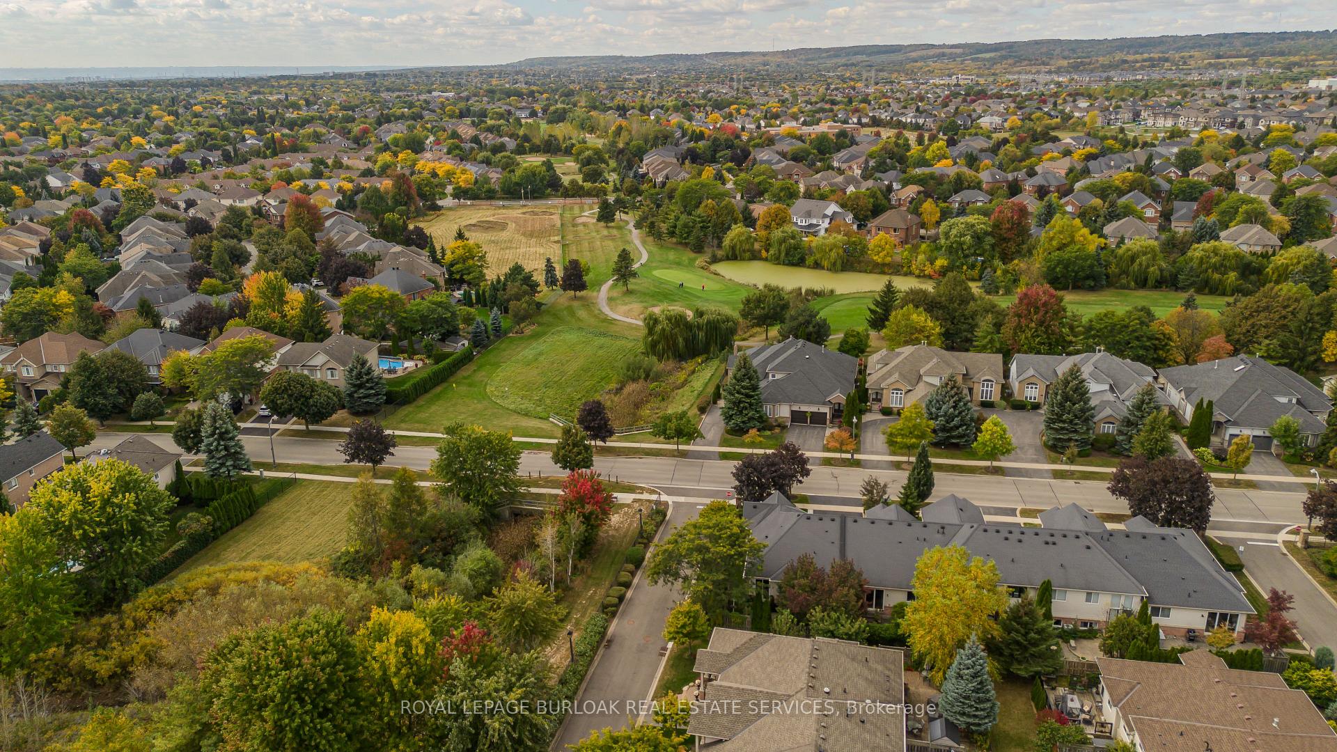 Photo 2 of Unit 51, 2243 Turnberry Road, Burlington, Rose — HOMEH