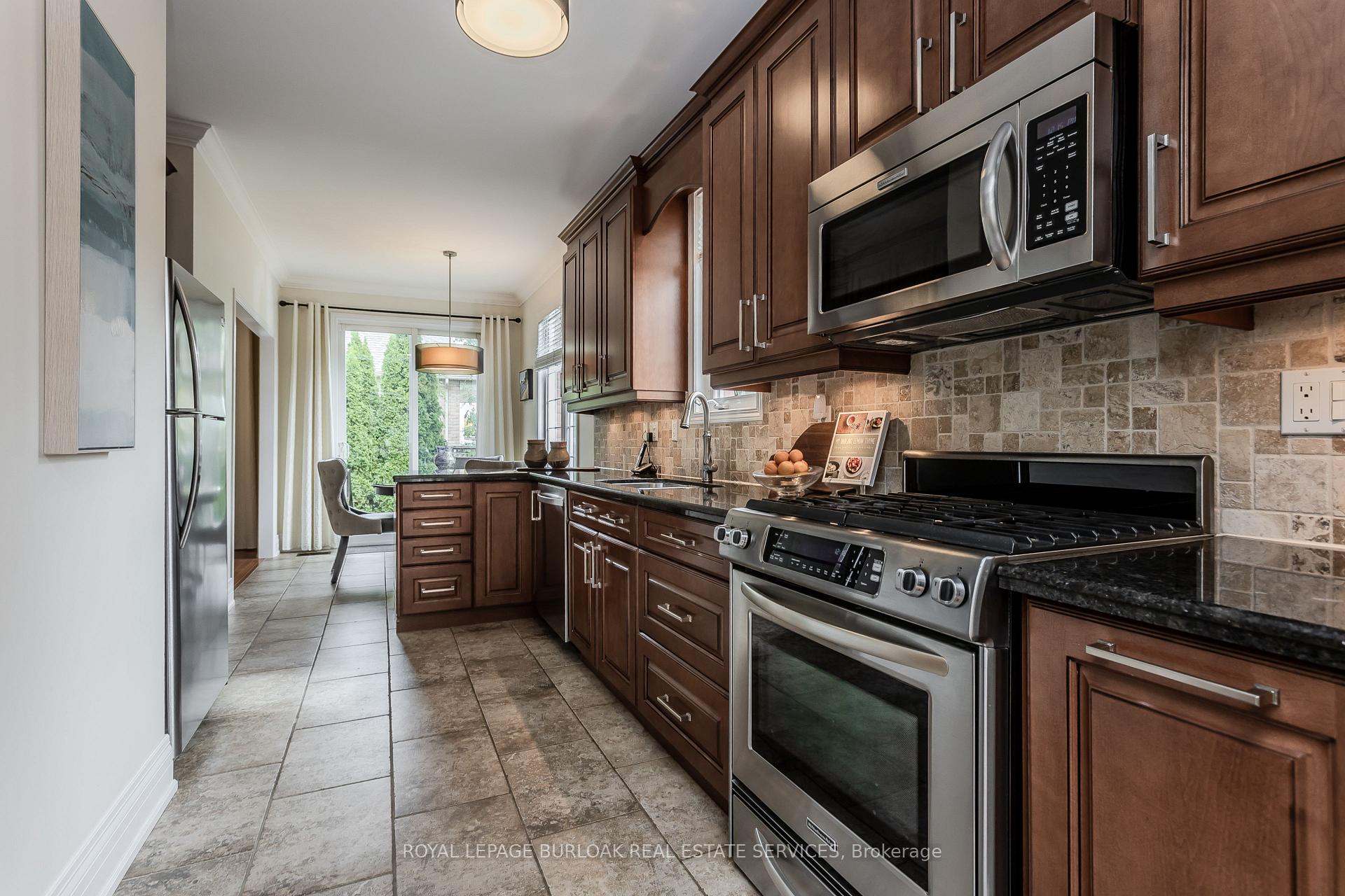 Photo 10 of Unit 51, 2243 Turnberry Road, Burlington, Rose — HOMEH