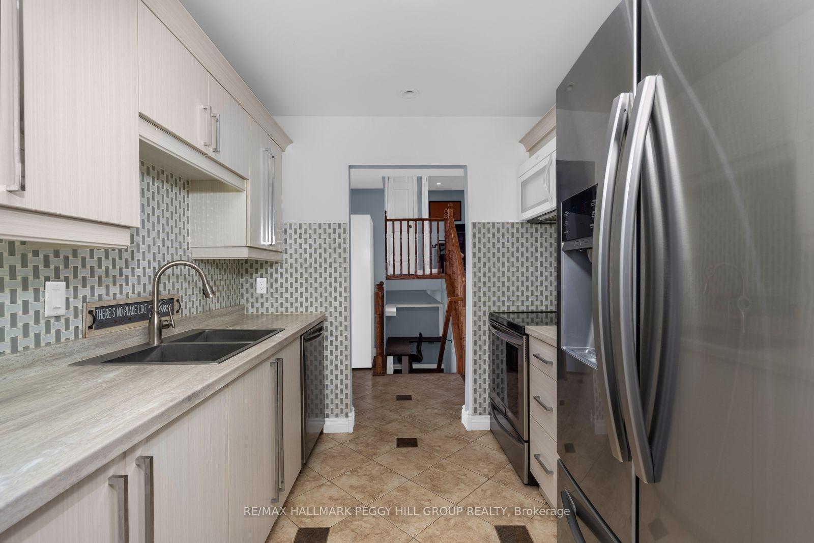 Photo 8 of 44 Knicely Road, Barrie, Painswick North — HOMEH