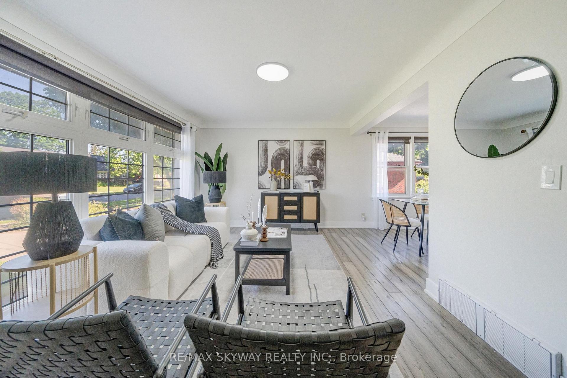 Photo 3 of 6604 Locus Avenue, Niagara Falls, Dorchester — HOMEH