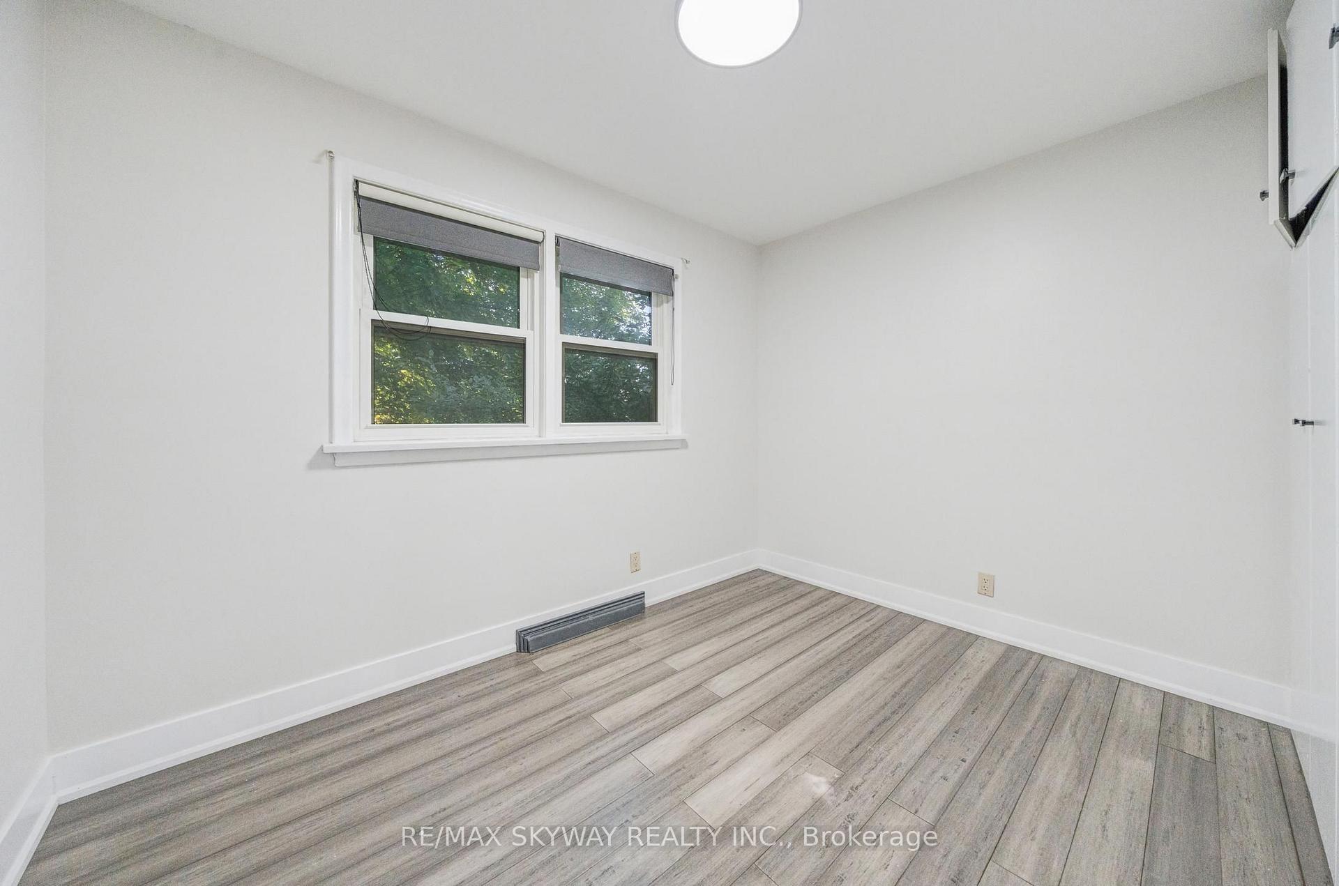 Photo 10 of 6604 Locus Avenue, Niagara Falls, Dorchester — HOMEH