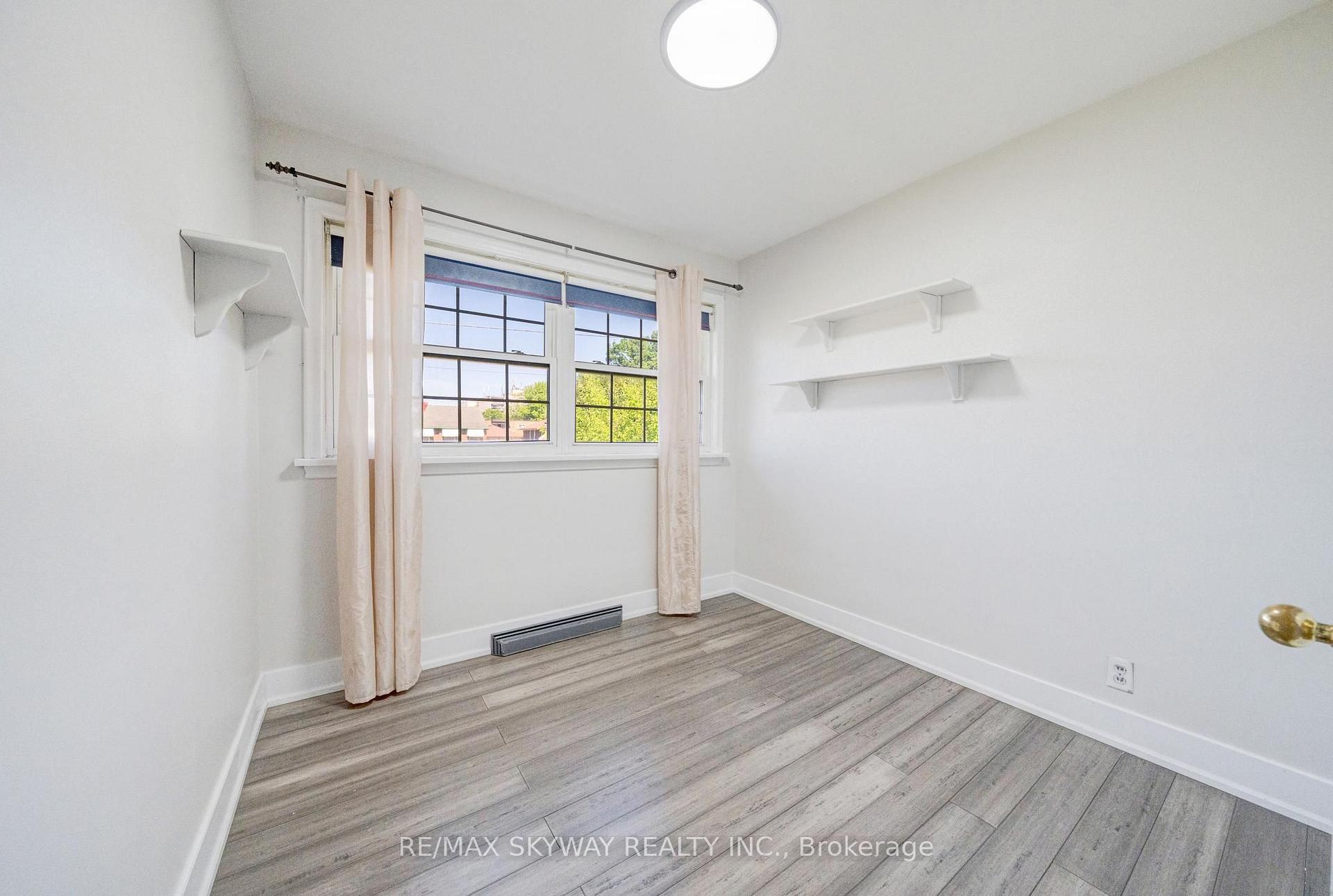 Photo 13 of 6604 Locus Avenue, Niagara Falls, Dorchester — HOMEH