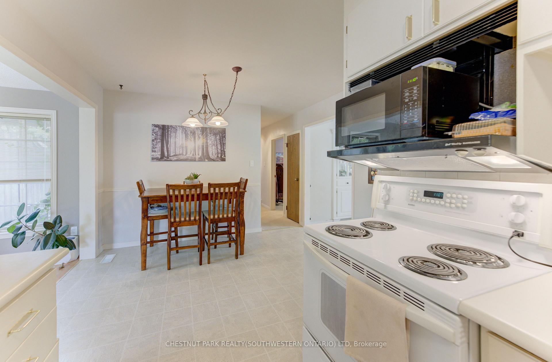 Photo 7 of 133 Cornell Avenue, Kitchener, Rockway — HOMEH