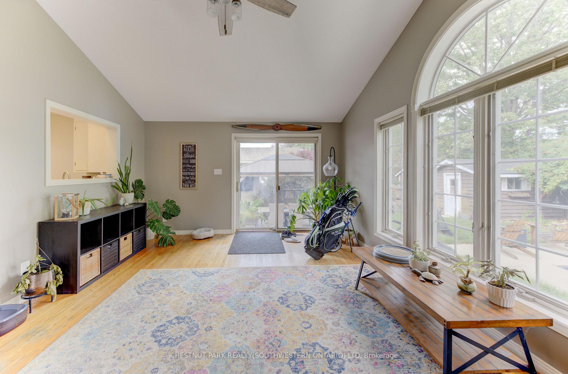 Photo 10 of 133 Cornell Avenue, Kitchener, Rockway — HOMEH