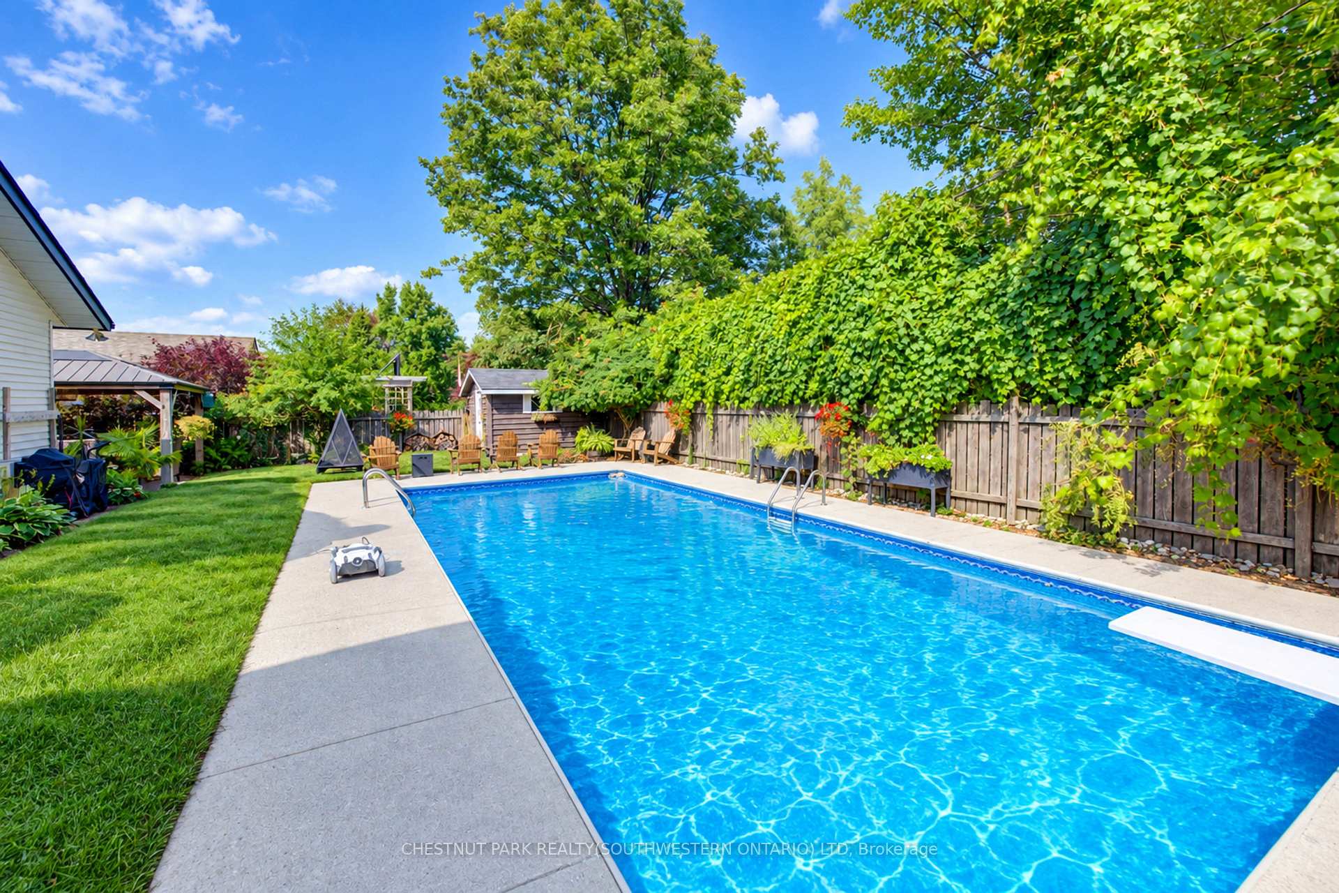 Photo 35 of 133 Cornell Avenue, Kitchener, Rockway — HOMEH