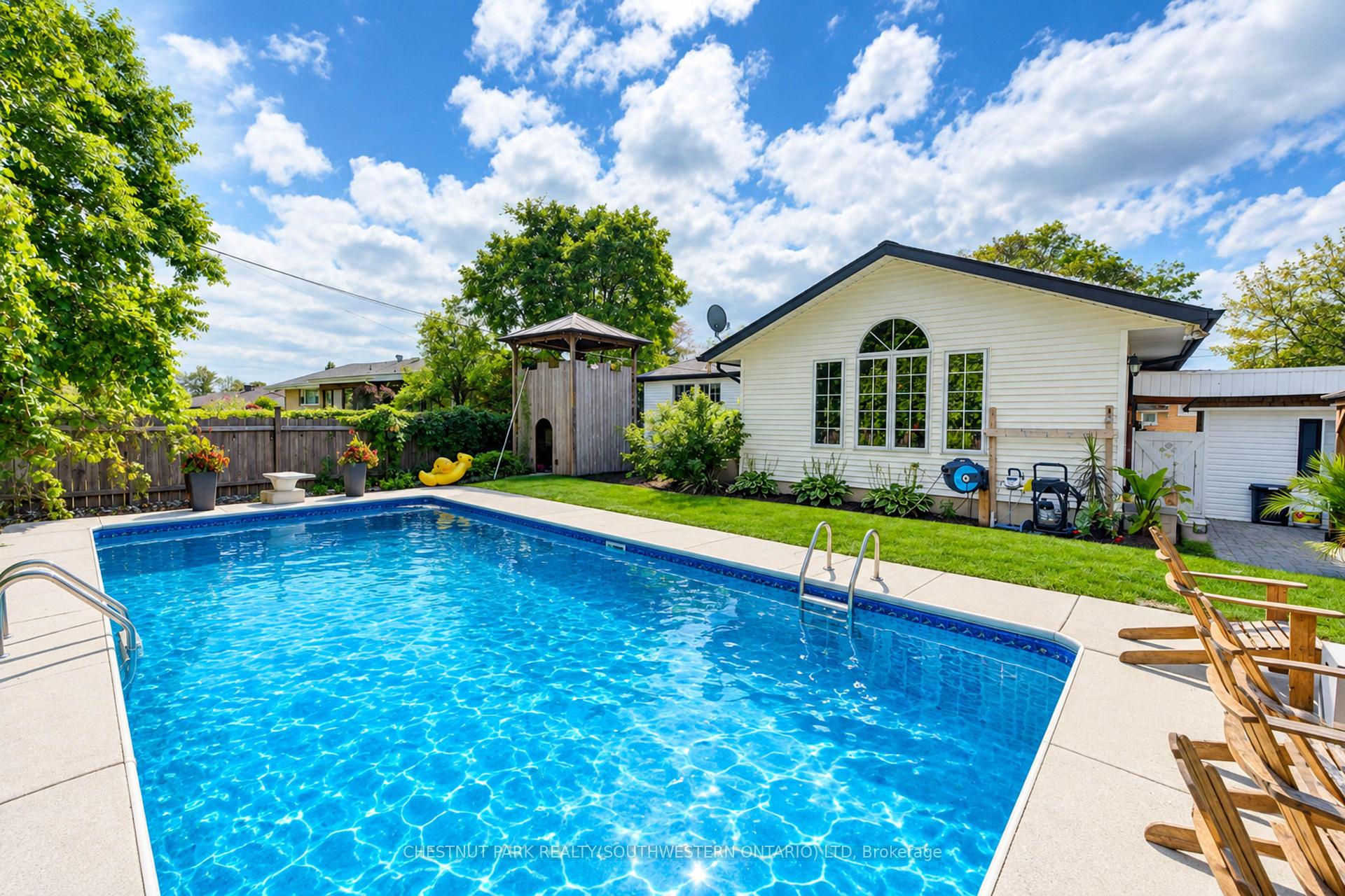 Photo 37 of 133 Cornell Avenue, Kitchener, Rockway — HOMEH
