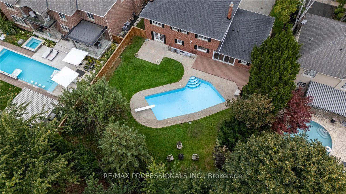 Photo 57 of 53 Edenvale Crescent, Etobicoke, Edenbridge-Humber Valley — HOMEH