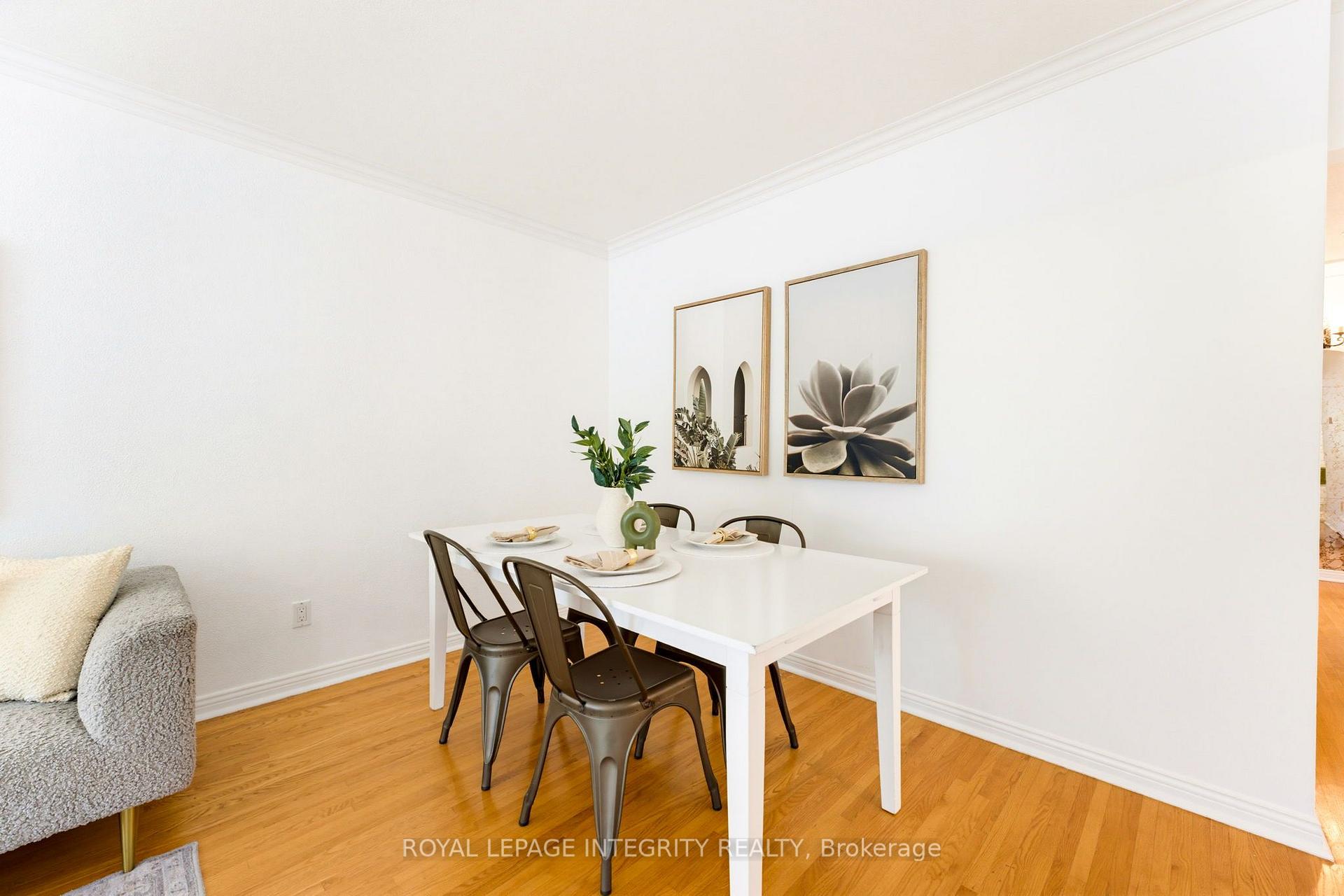 Photo 12 of 1840 Featherston Drive, Ottawa, Guildwood Estates - Urbandale Acres — HOMEH