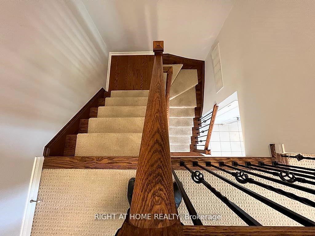 Photo 12 of Unit 10, 35 Hays Boulevard, Oakville, River Oaks — HOMEH