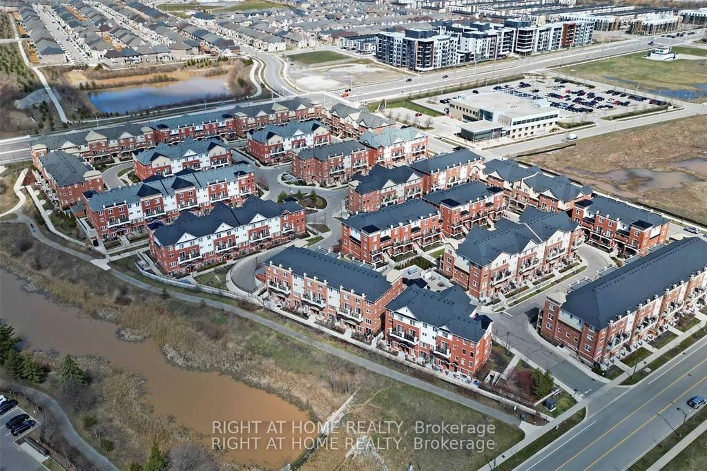 Photo 25 of Unit 10, 35 Hays Boulevard, Oakville, River Oaks — HOMEH
