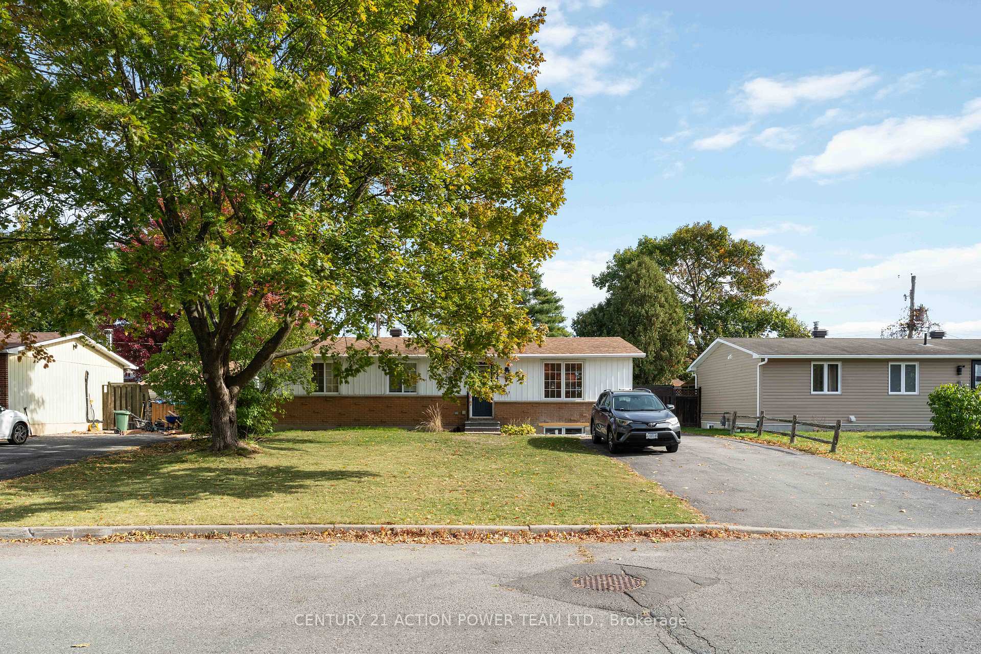 Photo 1 of Unit B, 1493 Mariette Street, Ottawa, Bilberry Creek/Queenswood Heights — HOMEH