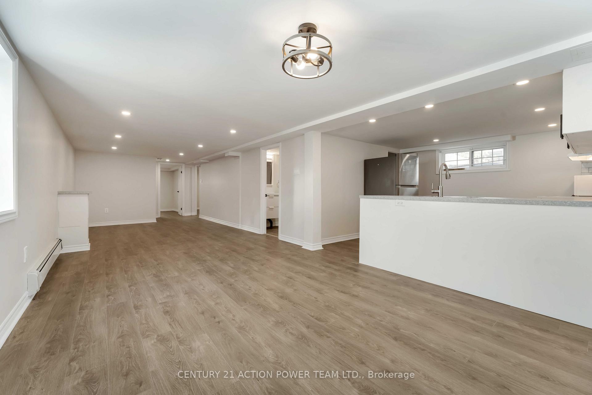 Photo 8 of Unit B, 1493 Mariette Street, Ottawa, Bilberry Creek/Queenswood Heights — HOMEH
