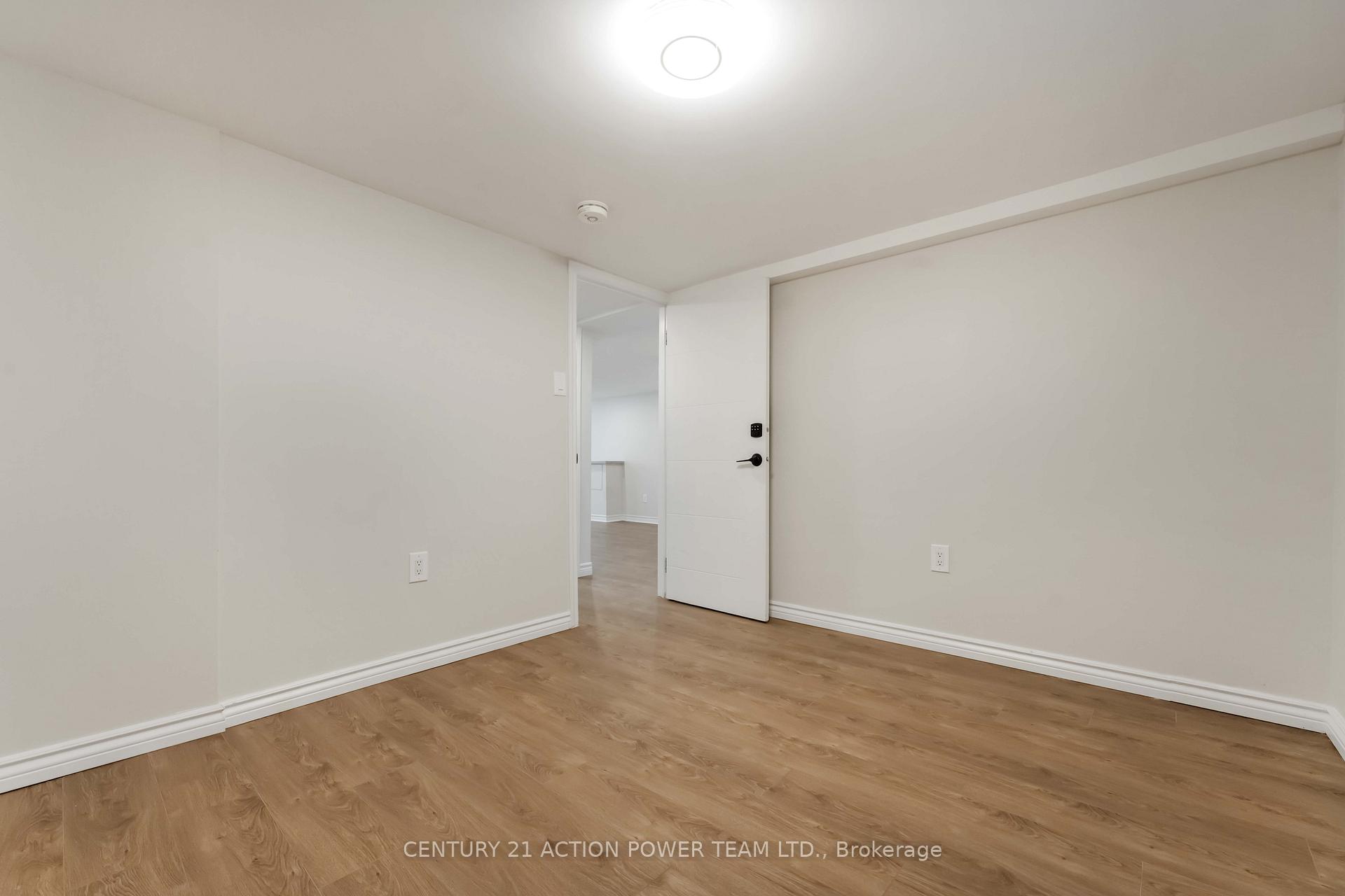 Photo 17 of Unit B, 1493 Mariette Street, Ottawa, Bilberry Creek/Queenswood Heights — HOMEH