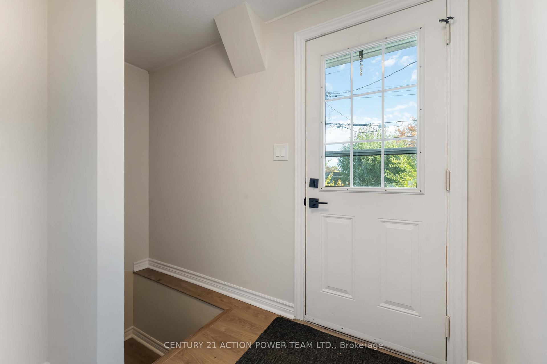 Photo 21 of Unit B, 1493 Mariette Street, Ottawa, Bilberry Creek/Queenswood Heights — HOMEH