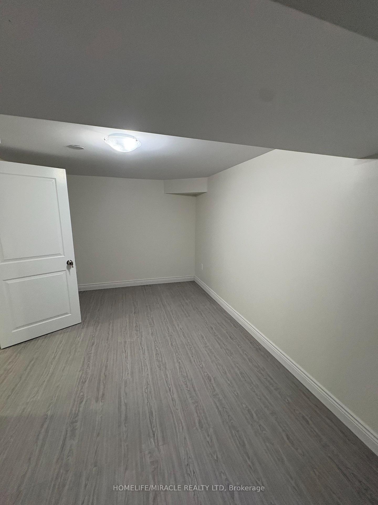 Photo 8 of Unit Basement, 44 Sylvia Street, Barrie, Grove East — HOMEH