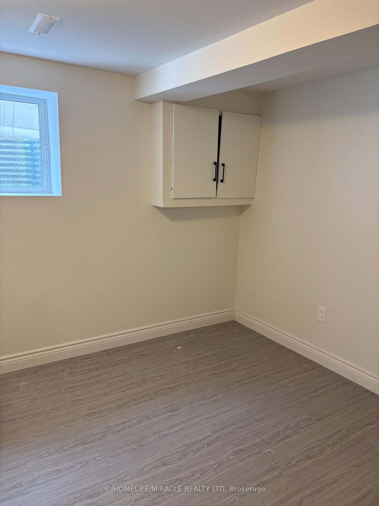 Photo 12 of Unit Basement, 44 Sylvia Street, Barrie, Grove East — HOMEH