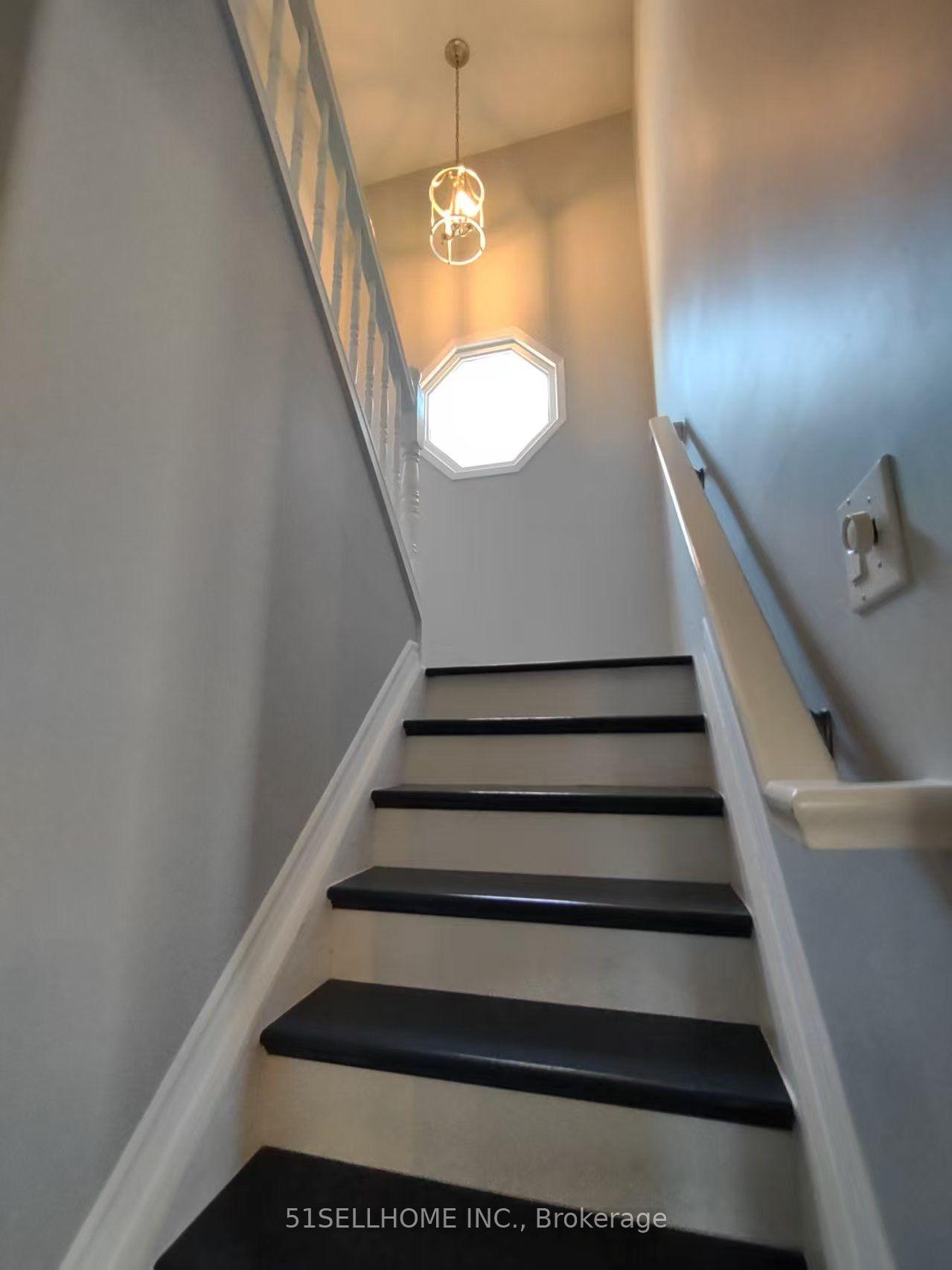Photo 6 of 1460 Birchwood Drive, Kingston, City Northwest — HOMEH
