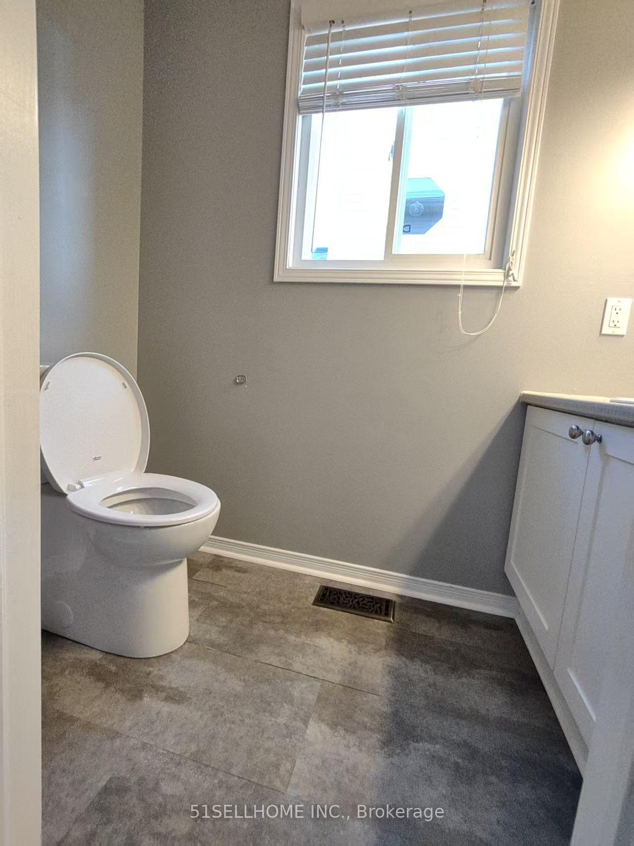 Photo 11 of 1460 Birchwood Drive, Kingston, City Northwest — HOMEH
