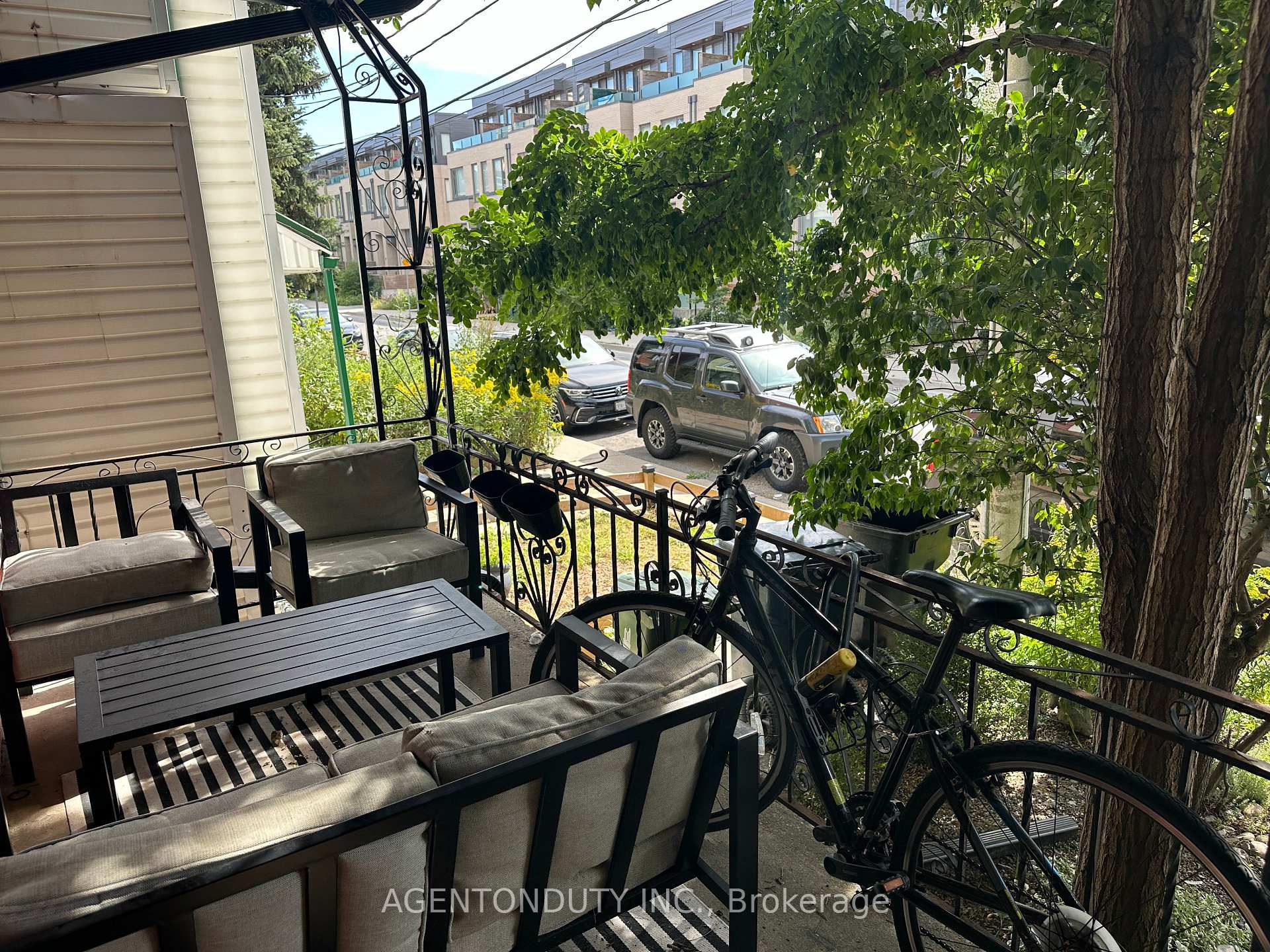 Photo 3 of 51 Perth Avenue, Toronto, Dufferin Grove — HOMEH