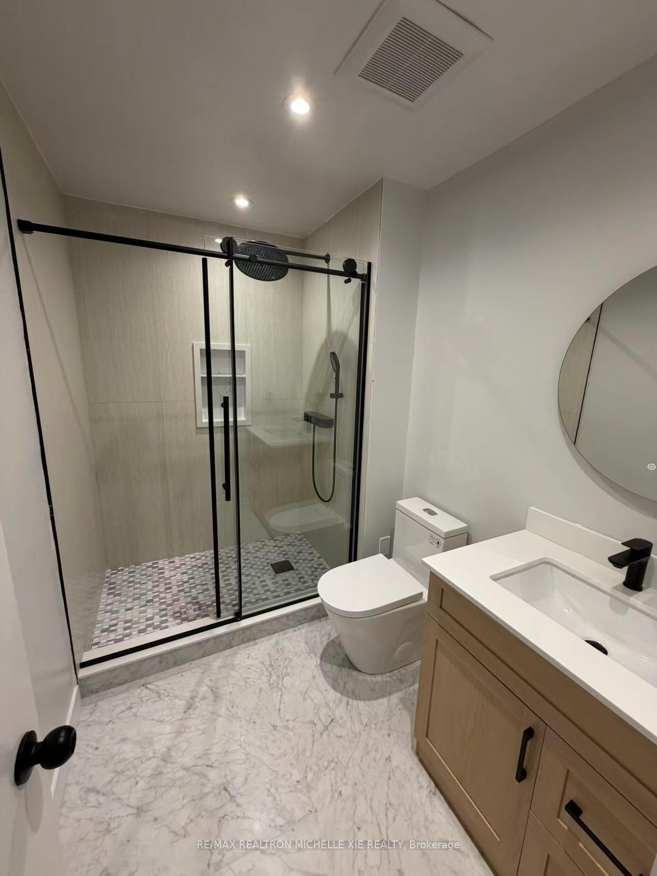 Photo 6 of 85 Three Valleys Drive, North York, Parkwoods-Donalda — HOMEH