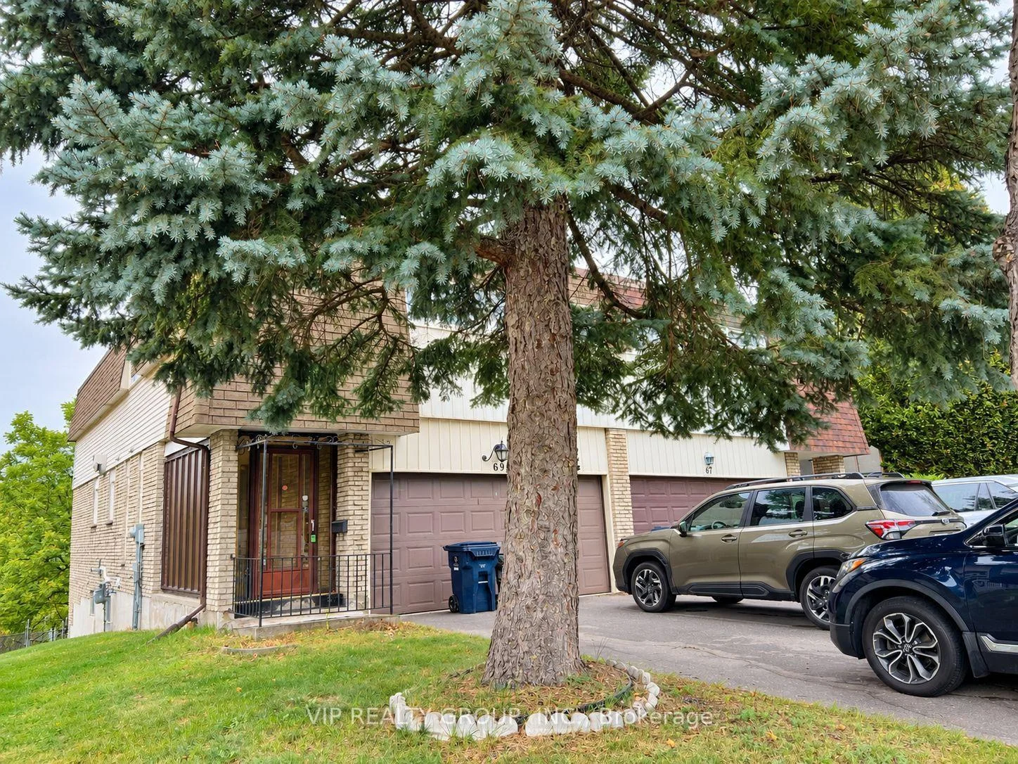 Photo 5 of 69 Yatesbury Road, North York, Bayview Woods-Steeles — HOMEH