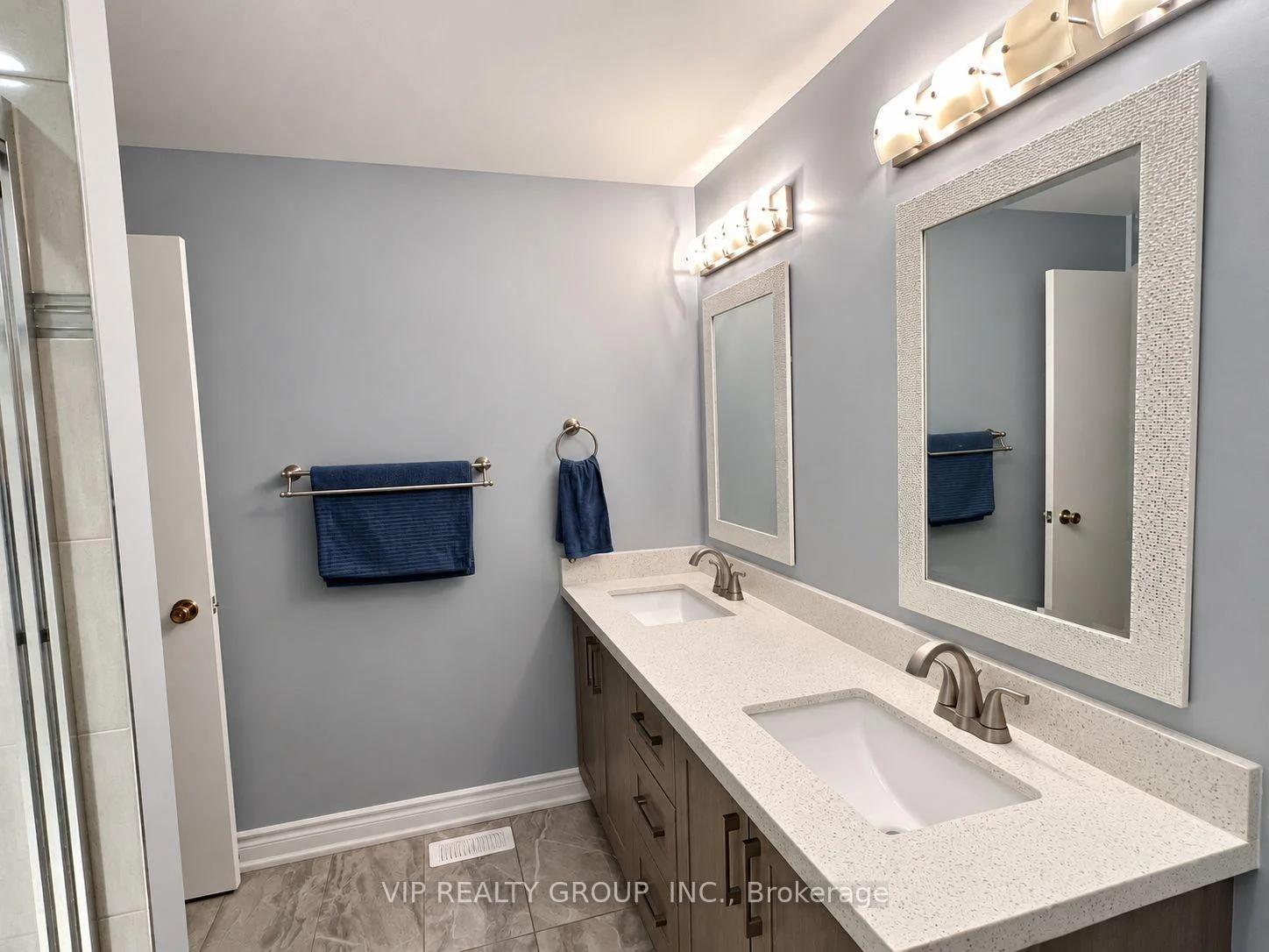 Photo 19 of 69 Yatesbury Road, North York, Bayview Woods-Steeles — HOMEH