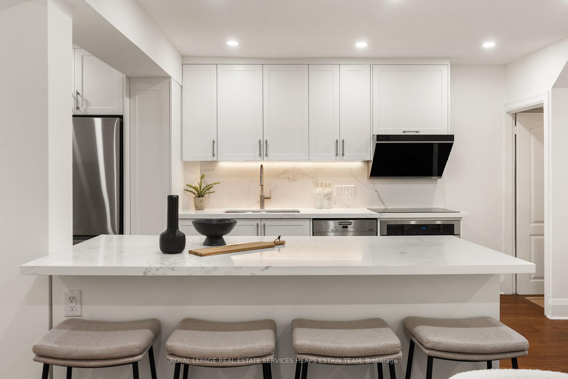 Photo 17 of 231 Heath Street E, Toronto, Rosedale-Moore Park — HOMEH