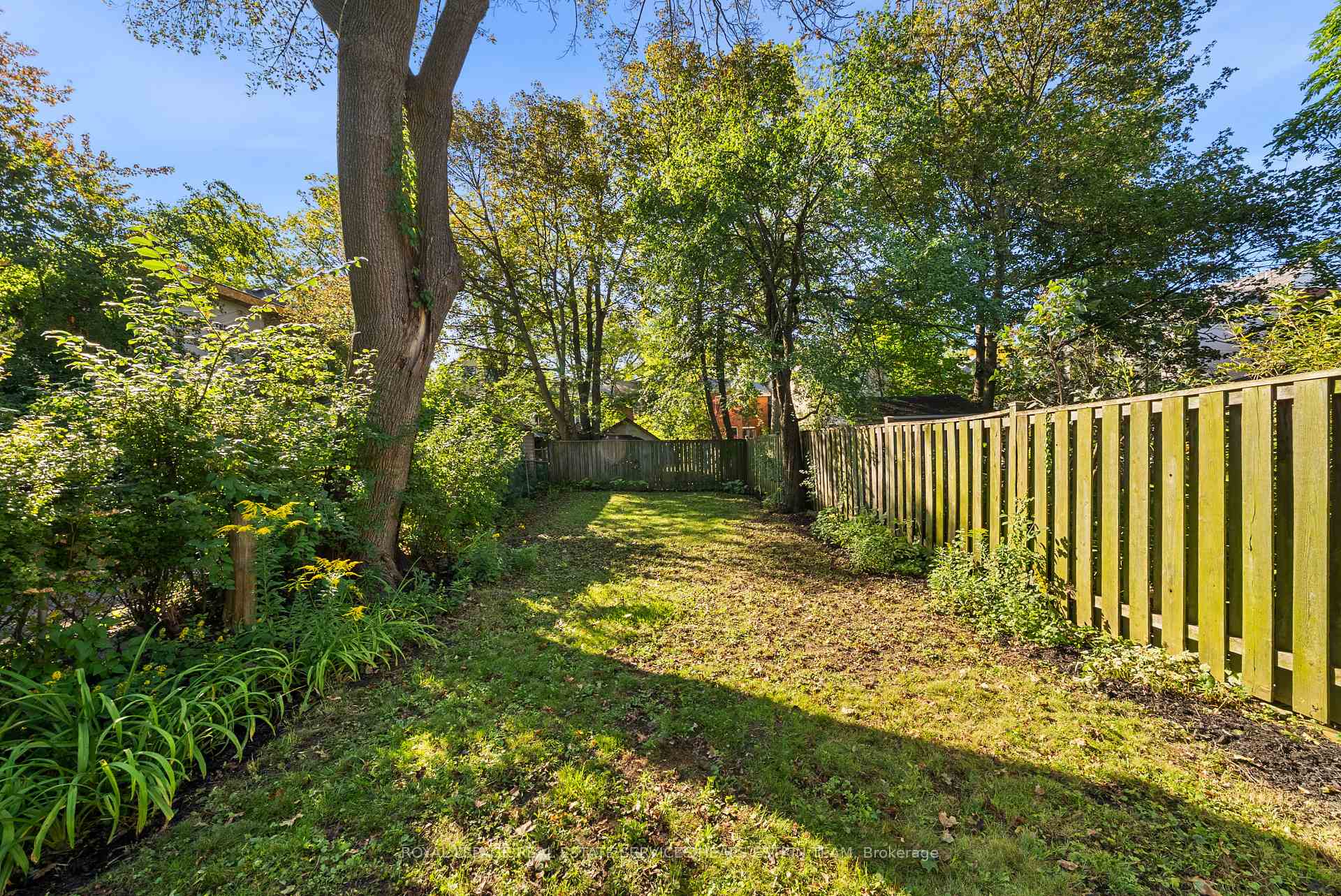 Photo 42 of 231 Heath Street E, Toronto, Rosedale-Moore Park — HOMEH