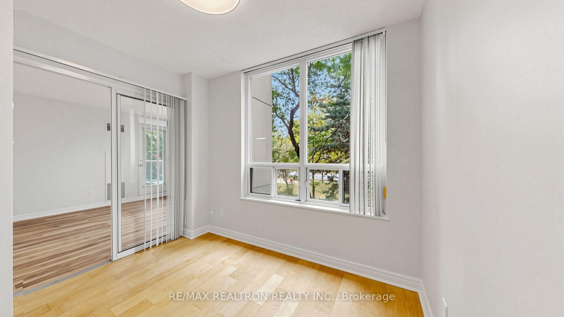 Photo 17 of Unit 207, 28 Empress Avenue, North York, Willowdale East — HOMEH