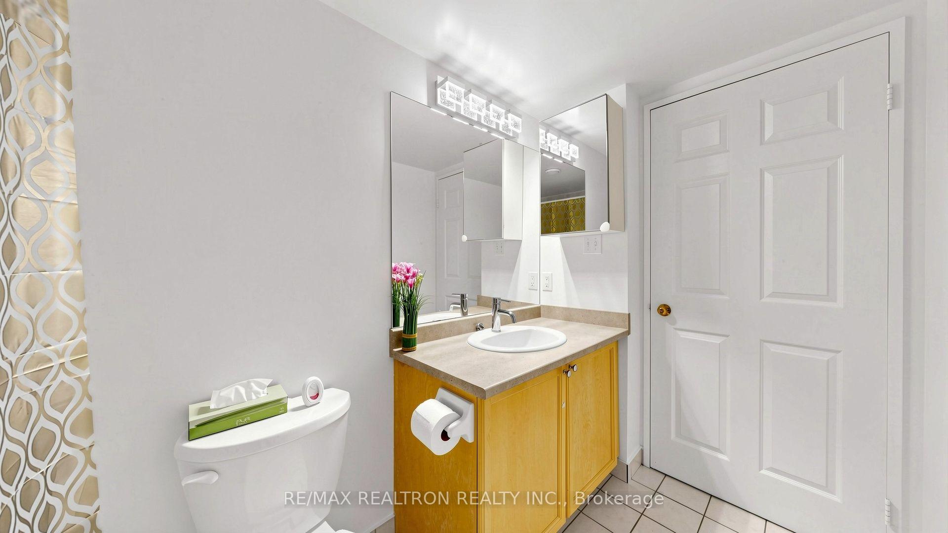 Photo 22 of Unit 207, 28 Empress Avenue, North York, Willowdale East — HOMEH