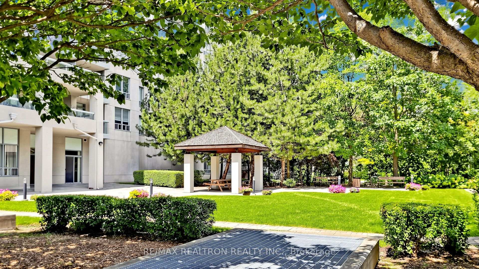 Photo 35 of Unit 207, 28 Empress Avenue, North York, Willowdale East — HOMEH