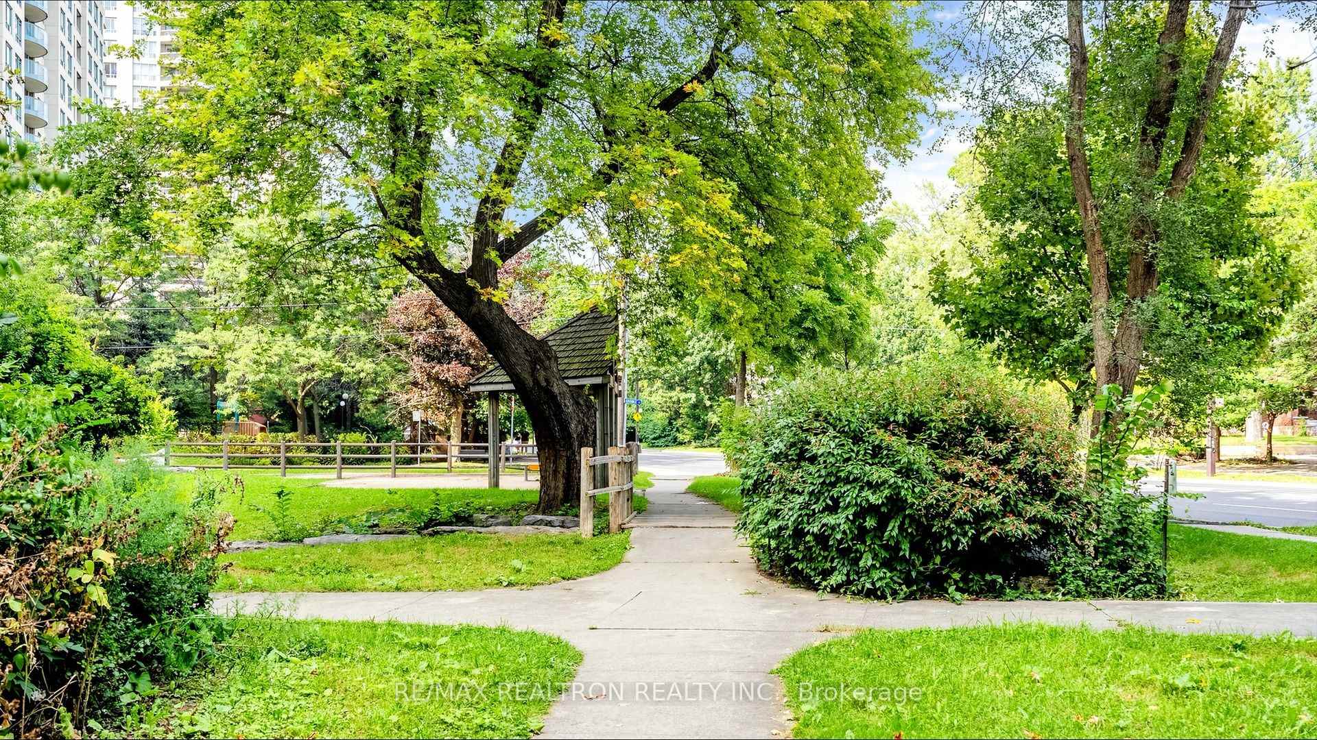 Photo 36 of Unit 207, 28 Empress Avenue, North York, Willowdale East — HOMEH