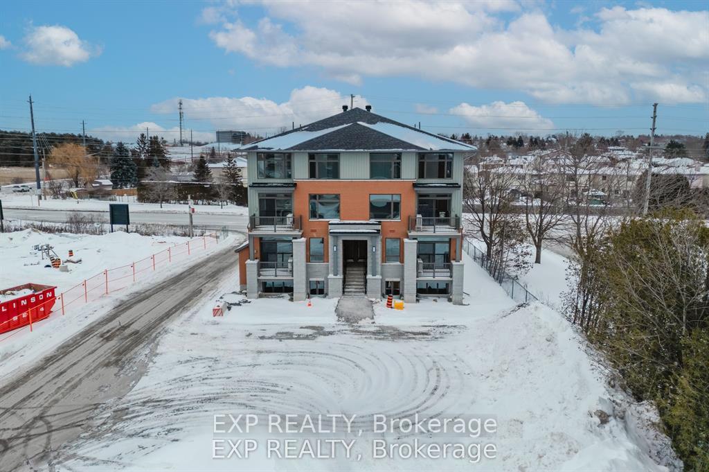 Photo 3 of 201 Silhouette Private, Ottawa, Barrhaven - Cedargrove/Fraserdale — HOMEH