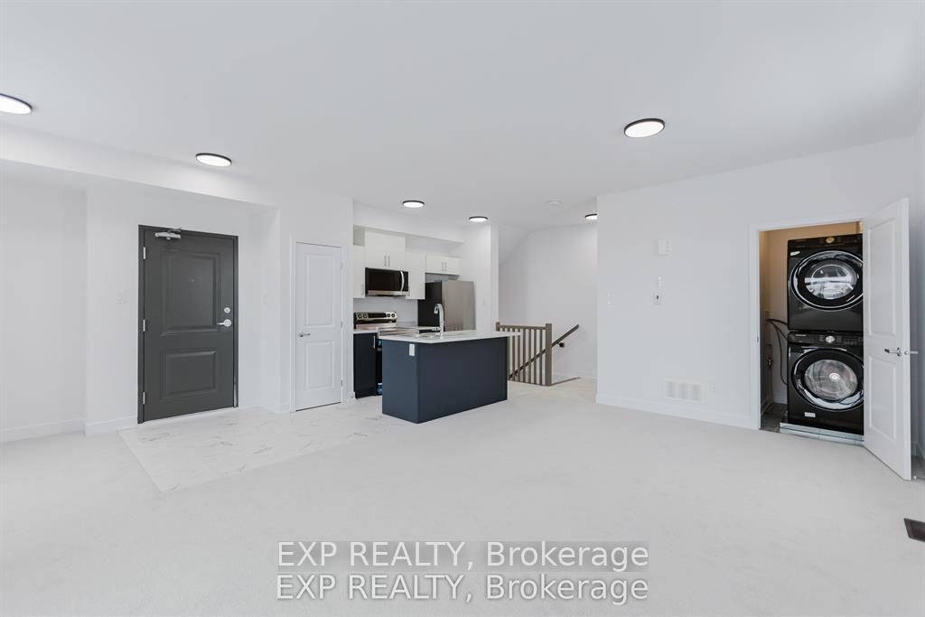 Photo 10 of 201 Silhouette Private, Ottawa, Barrhaven - Cedargrove/Fraserdale — HOMEH