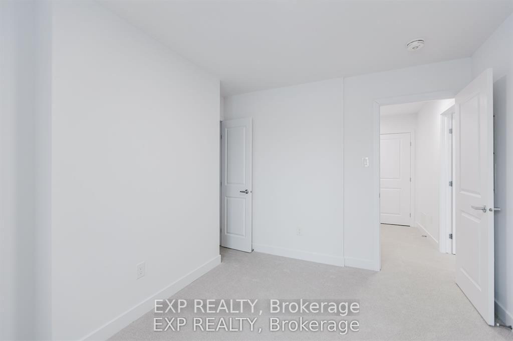 Photo 21 of 201 Silhouette Private, Ottawa, Barrhaven - Cedargrove/Fraserdale — HOMEH