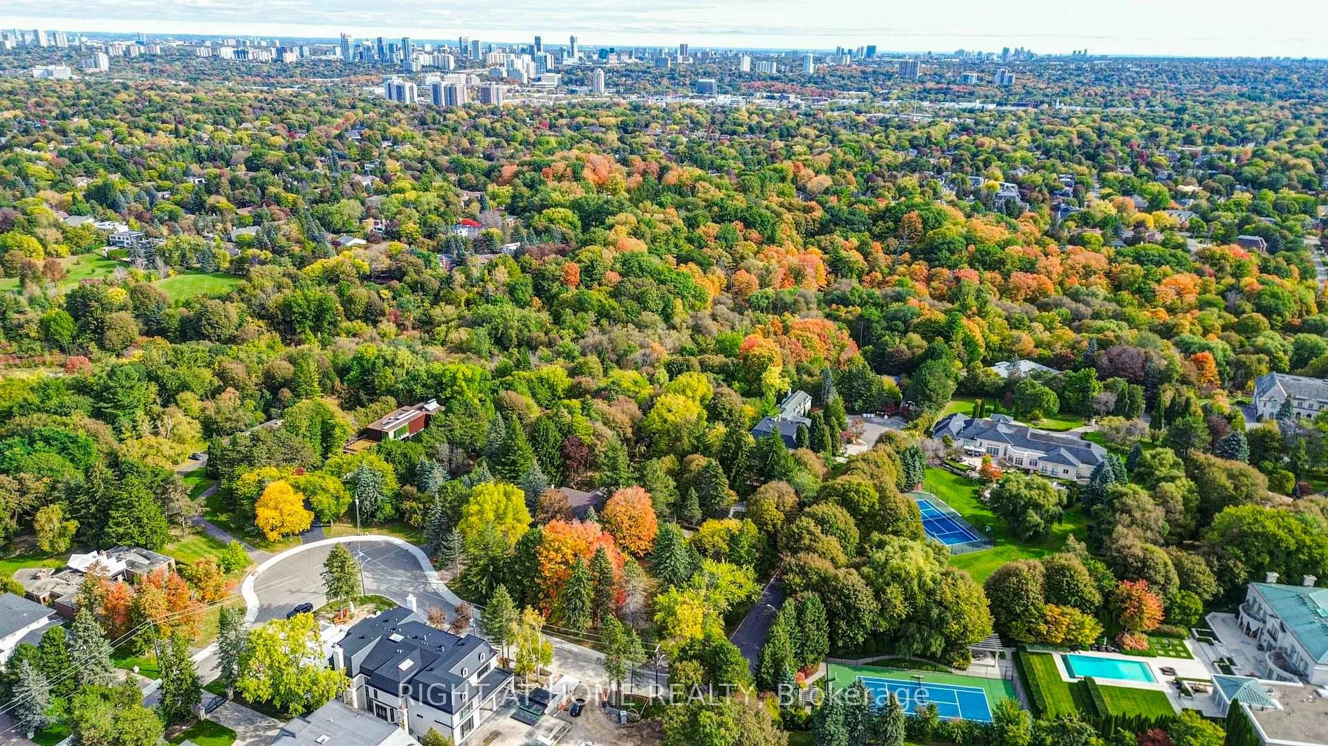 Photo 5 of 48 The Bridle Path, North York, Bridle Path-Sunnybrook-York Mills — HOMEH