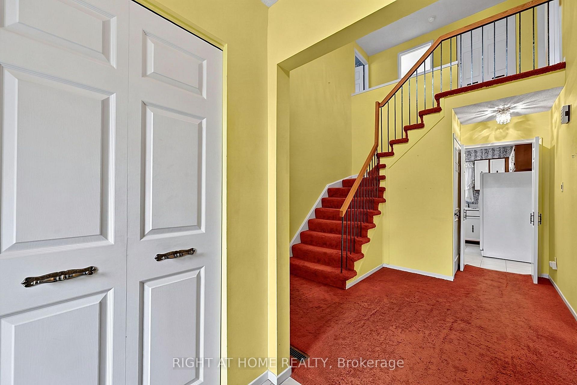Photo 4 of 50 Mayvern Crescent, Richmond Hill, North Richvale — HOMEH