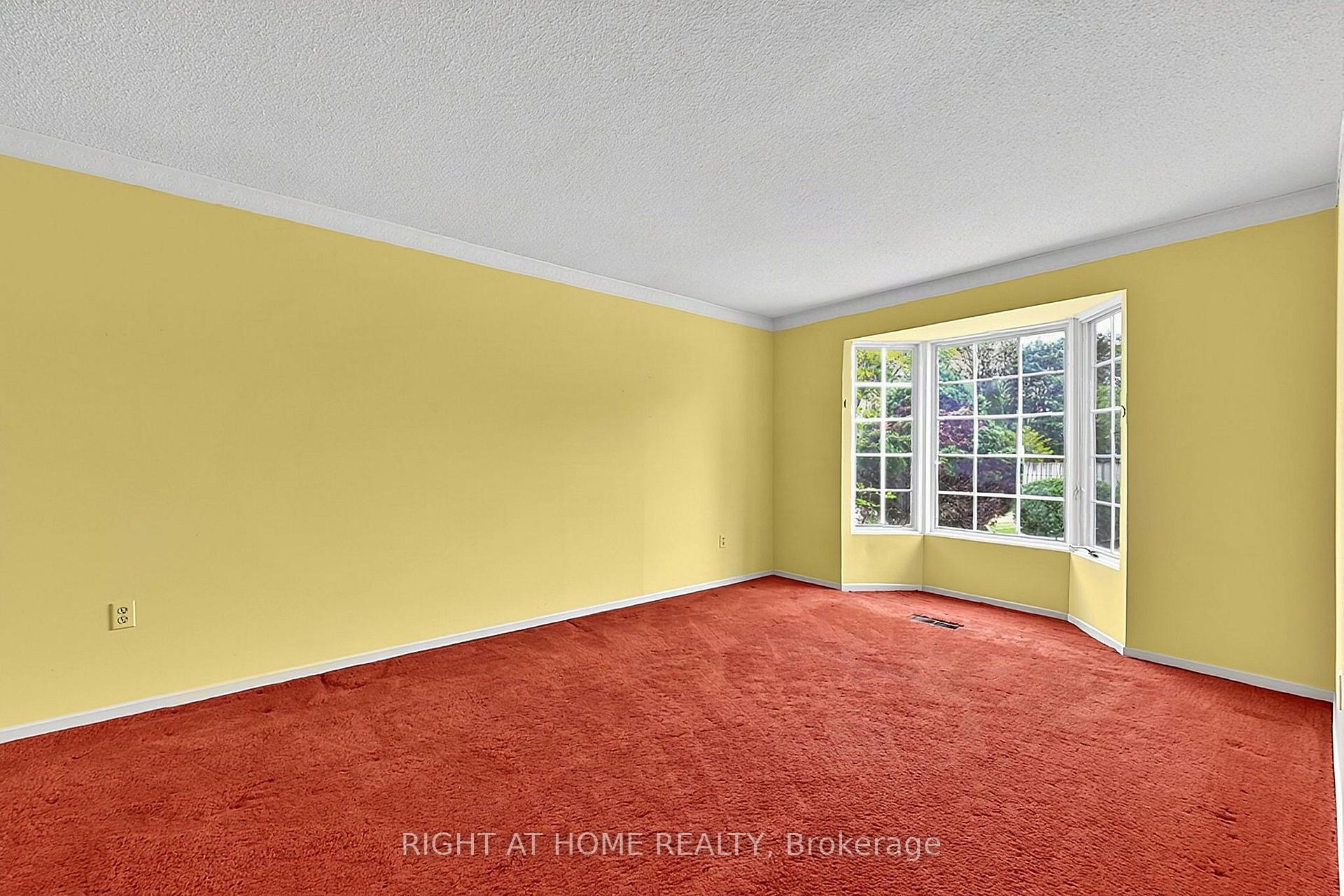 Photo 6 of 50 Mayvern Crescent, Richmond Hill, North Richvale — HOMEH