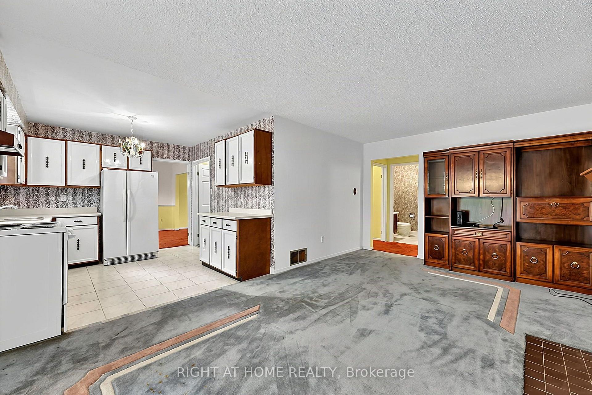 Photo 13 of 50 Mayvern Crescent, Richmond Hill, North Richvale — HOMEH