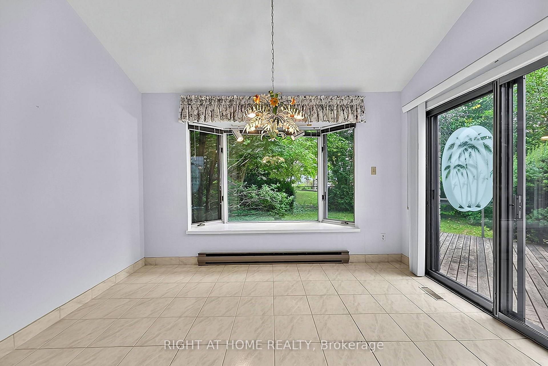 Photo 21 of 50 Mayvern Crescent, Richmond Hill, North Richvale — HOMEH