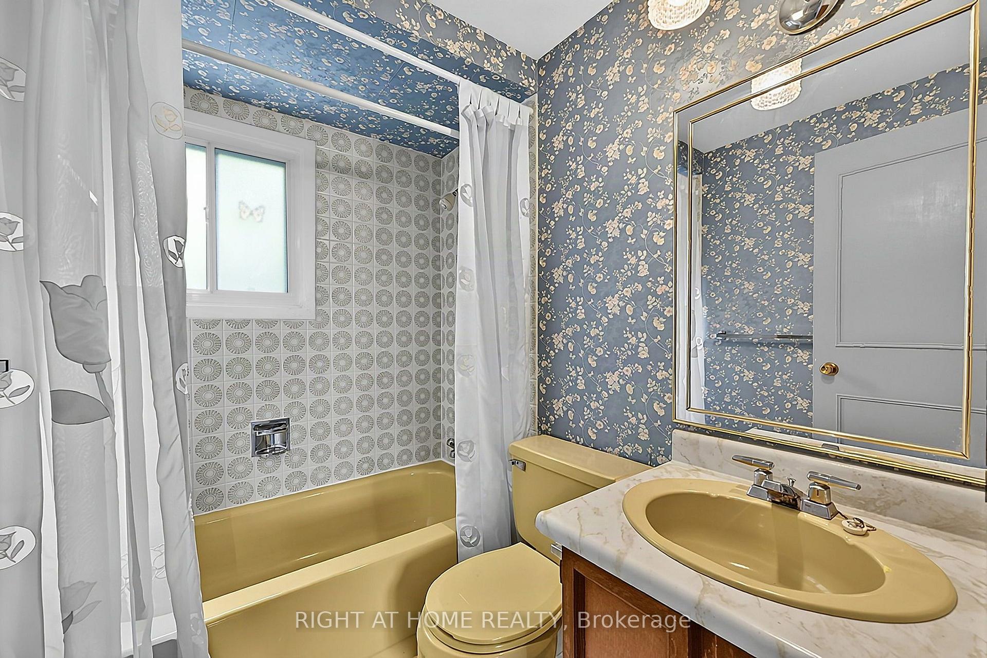 Photo 25 of 50 Mayvern Crescent, Richmond Hill, North Richvale — HOMEH