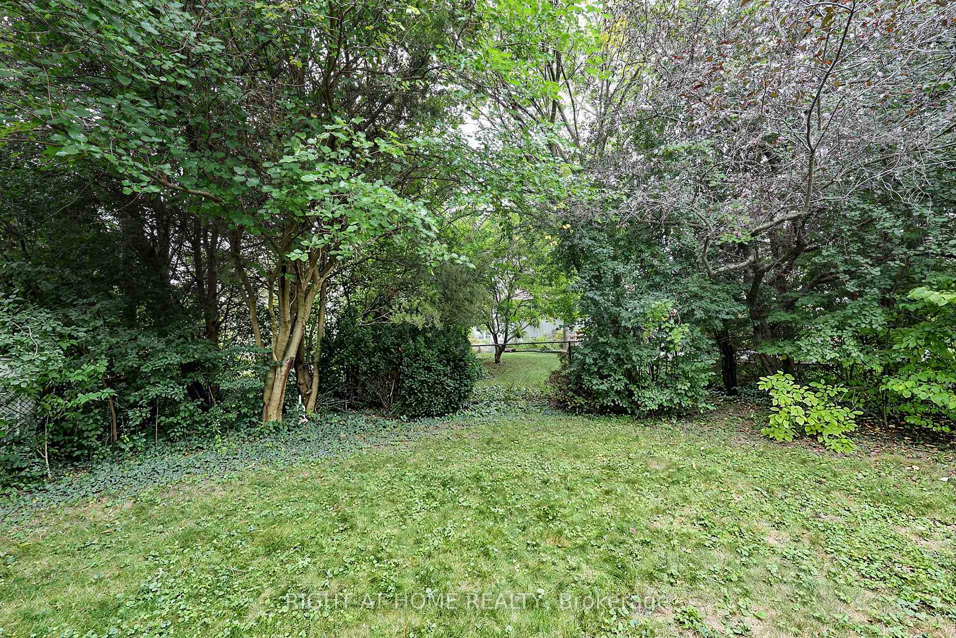 Photo 38 of 50 Mayvern Crescent, Richmond Hill, North Richvale — HOMEH